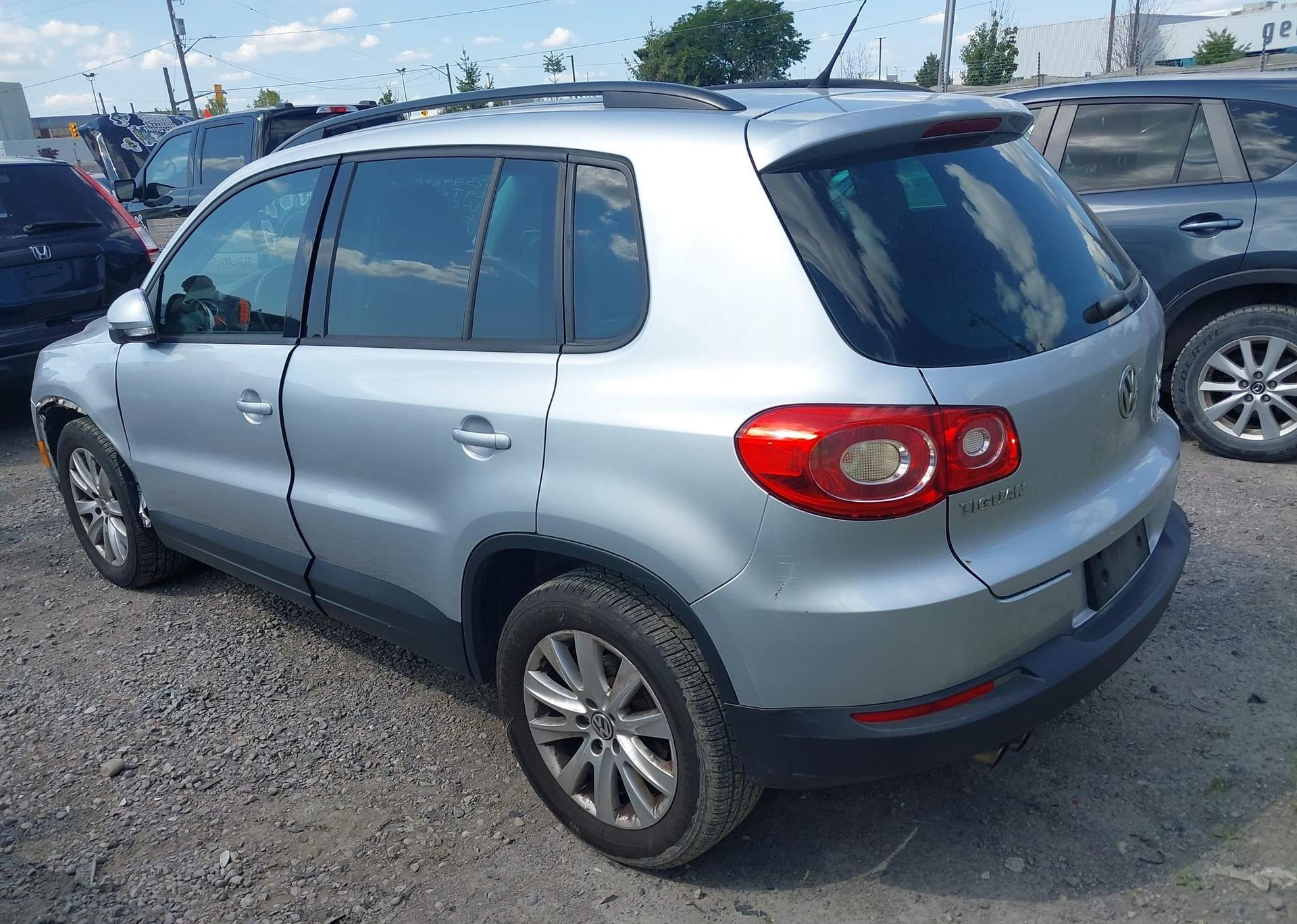 2009 VOLKSWAGEN TIGUAN