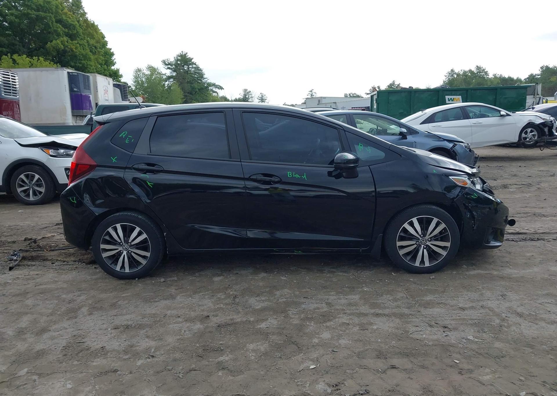 2016 HONDA FIT EX
