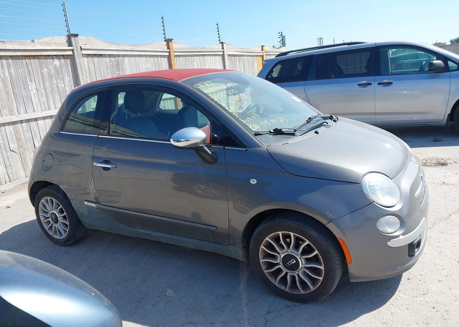 2013 FIAT 500 LOUNGE