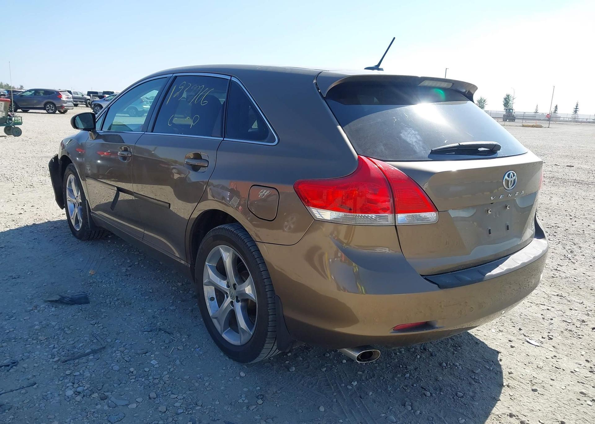 2011 TOYOTA VENZA BASE V6