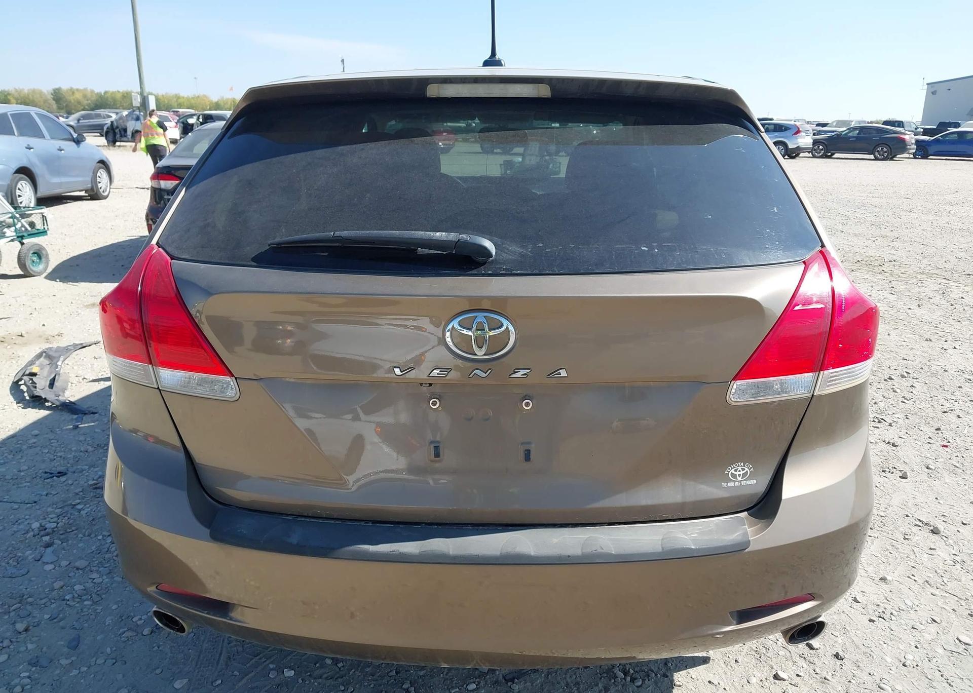 2011 TOYOTA VENZA BASE V6