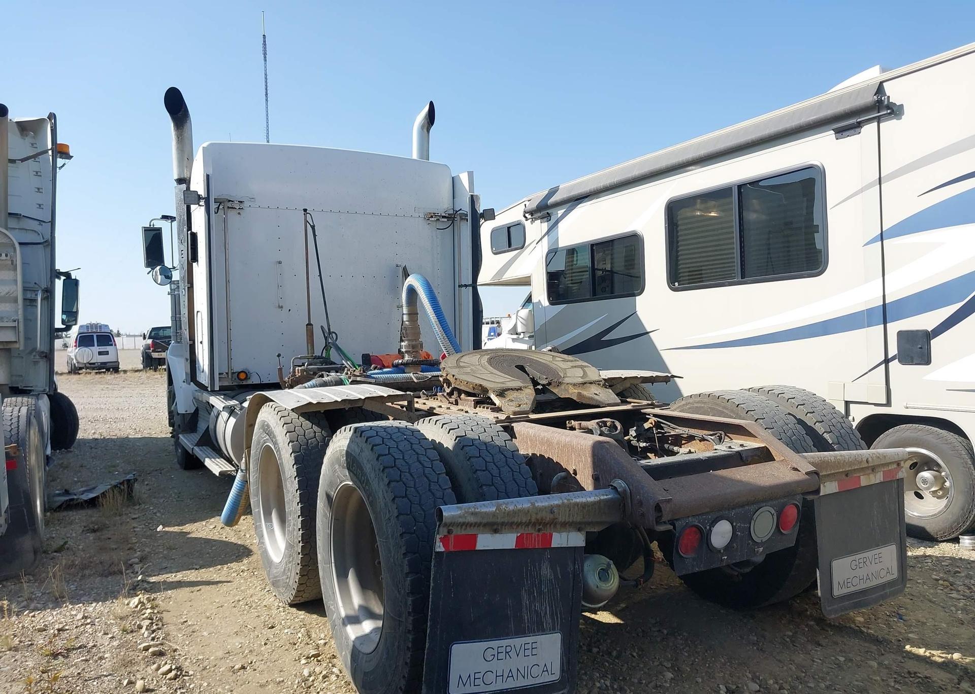 2011 KENWORTH CONSTRUCTION T800