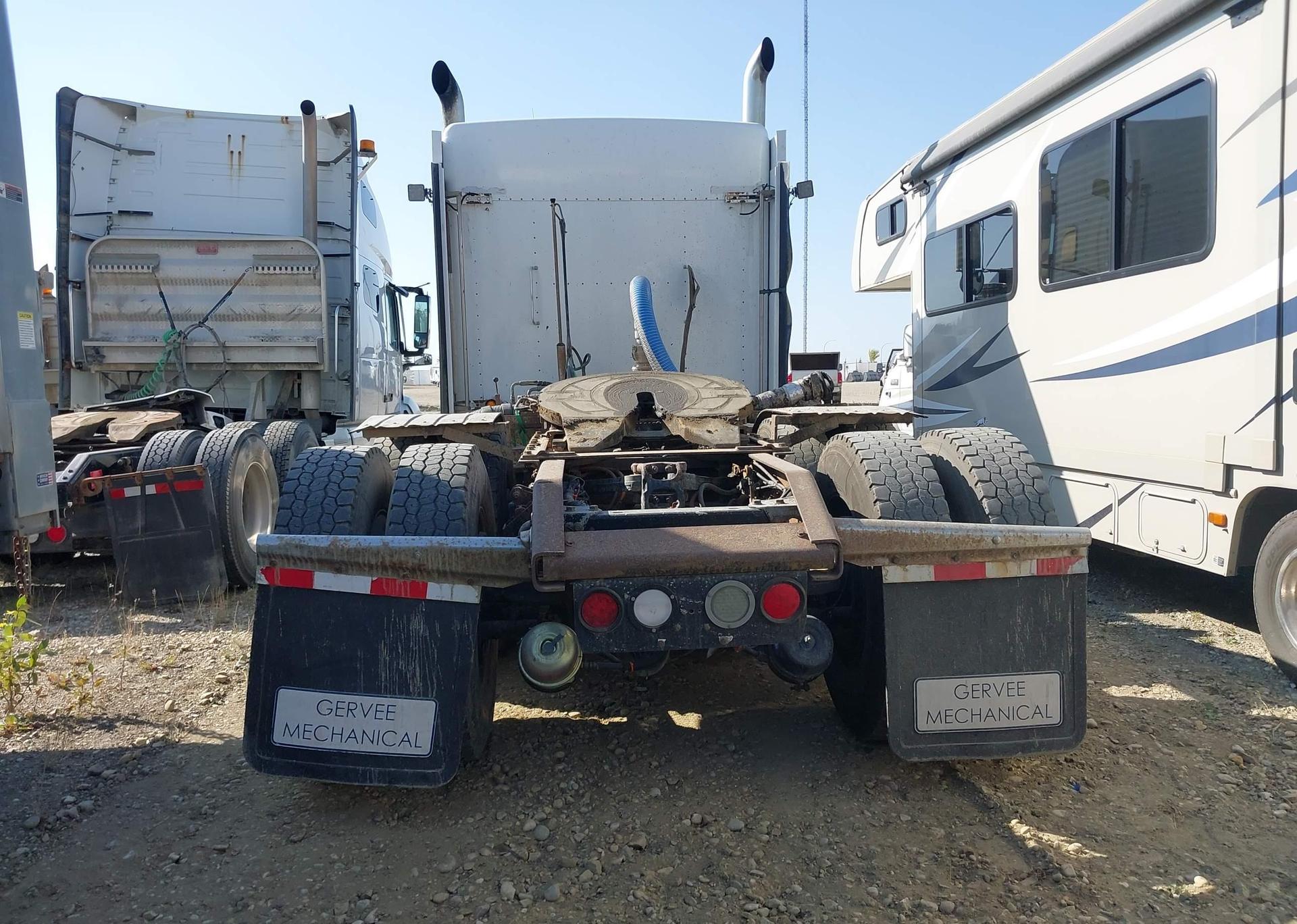 2011 KENWORTH CONSTRUCTION T800
