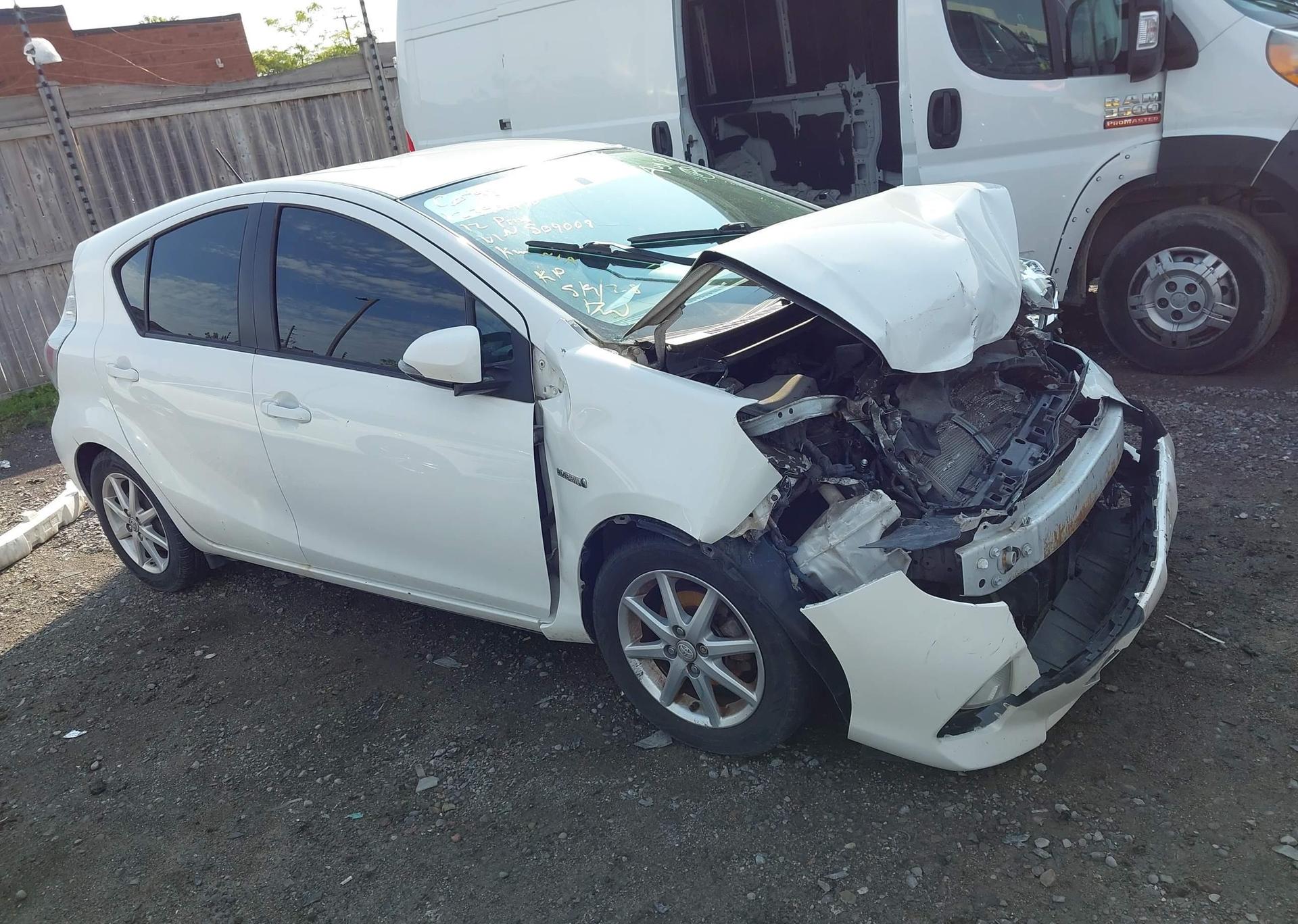 2012 TOYOTA Prius c
