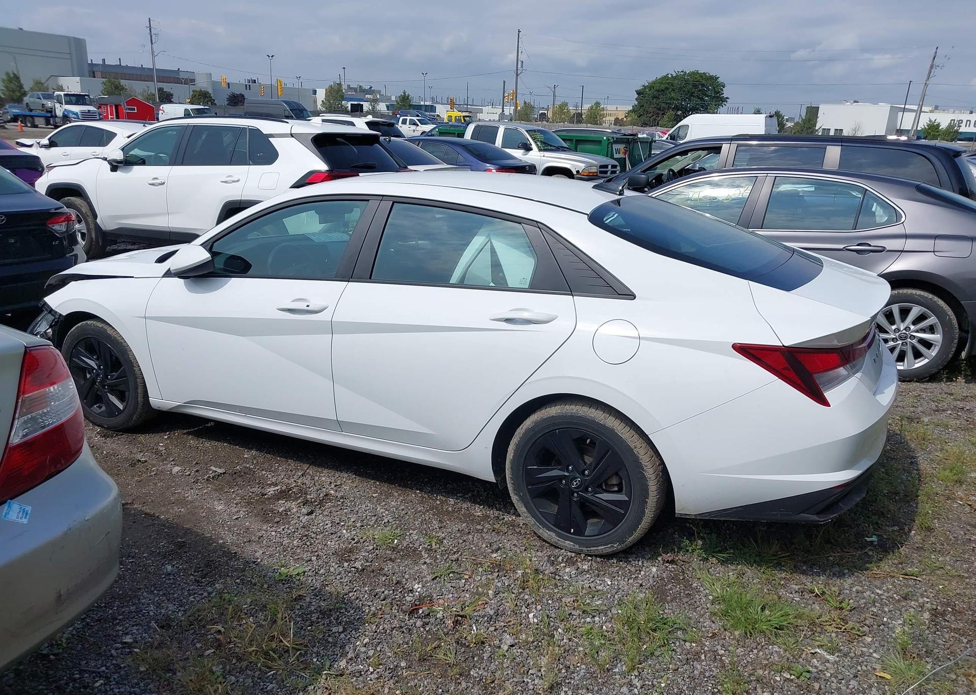 2022 HYUNDAI ELANTRA SEL