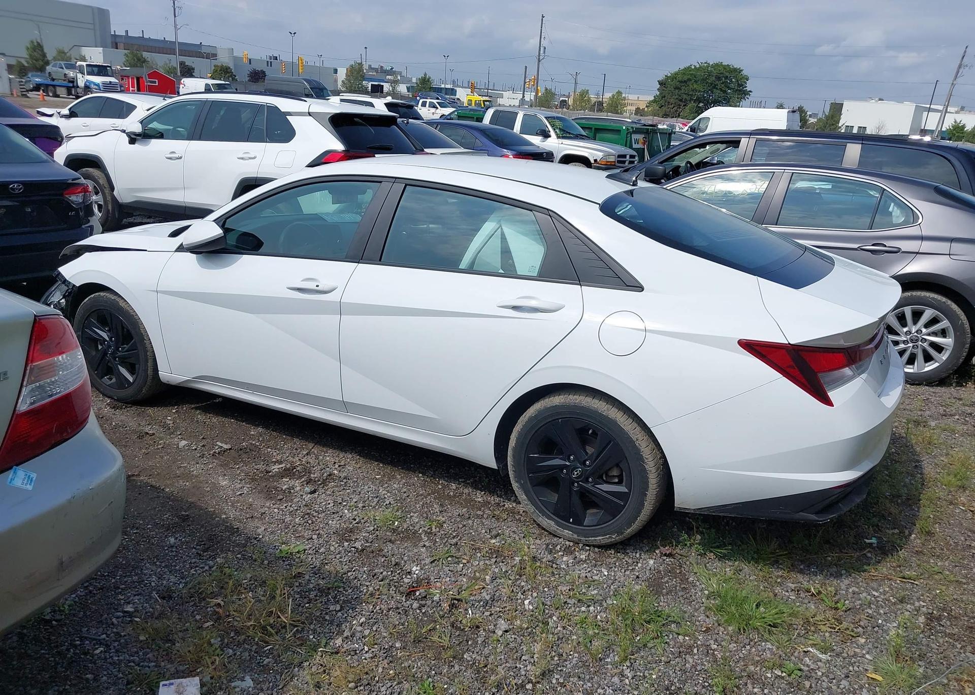 2022 HYUNDAI ELANTRA SEL