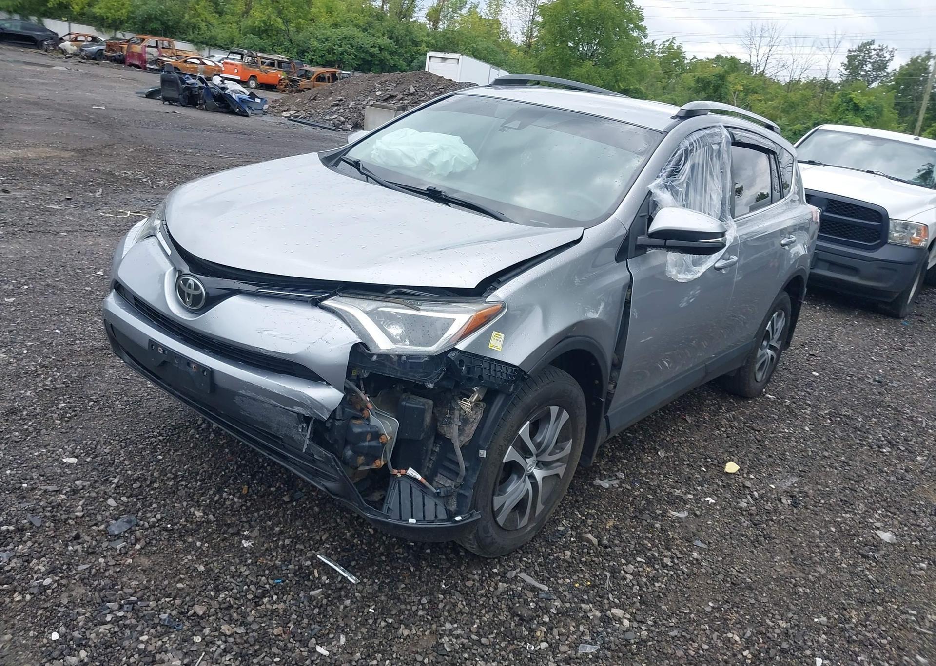 2017 TOYOTA RAV4 LE