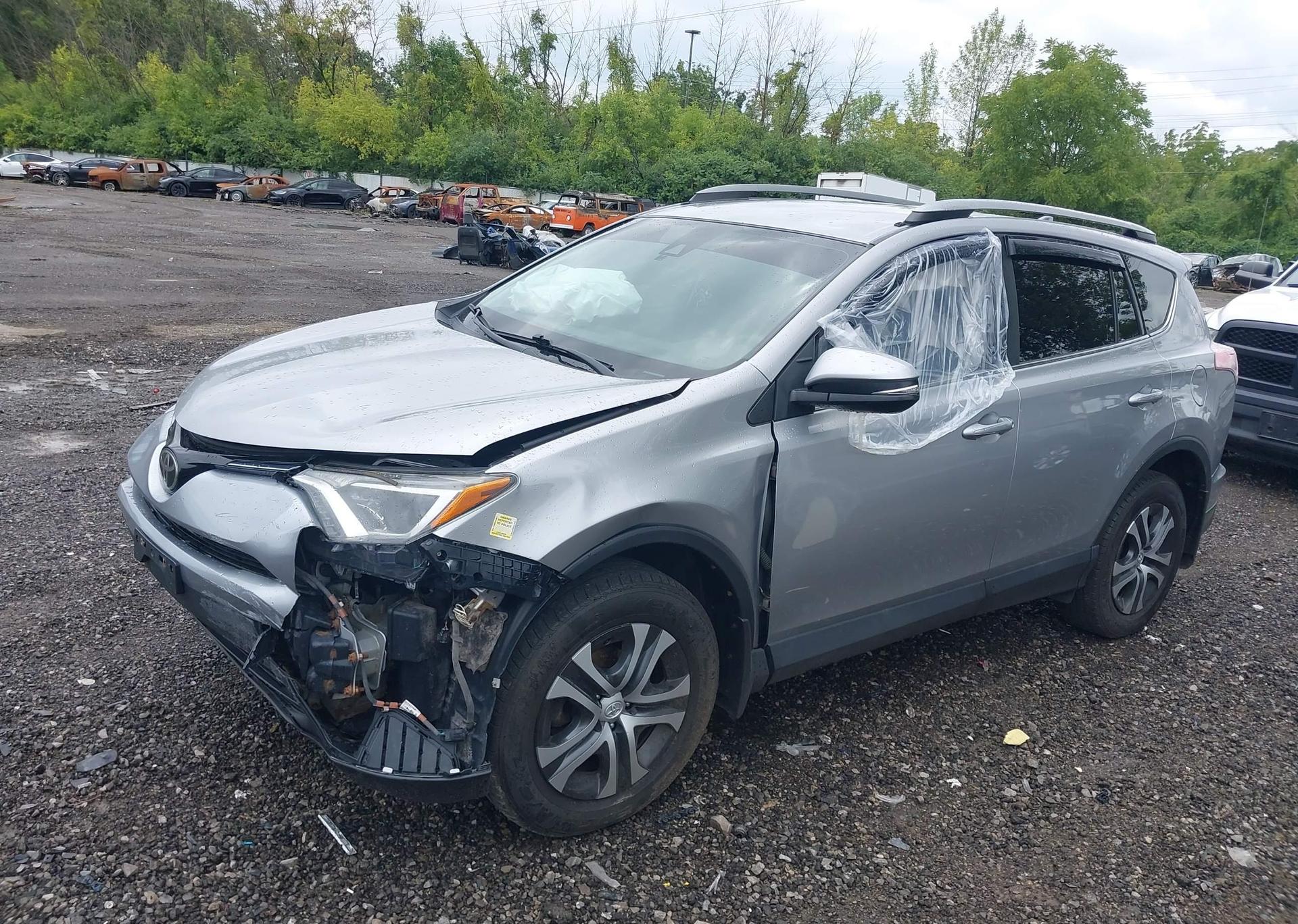 2017 TOYOTA RAV4 LE