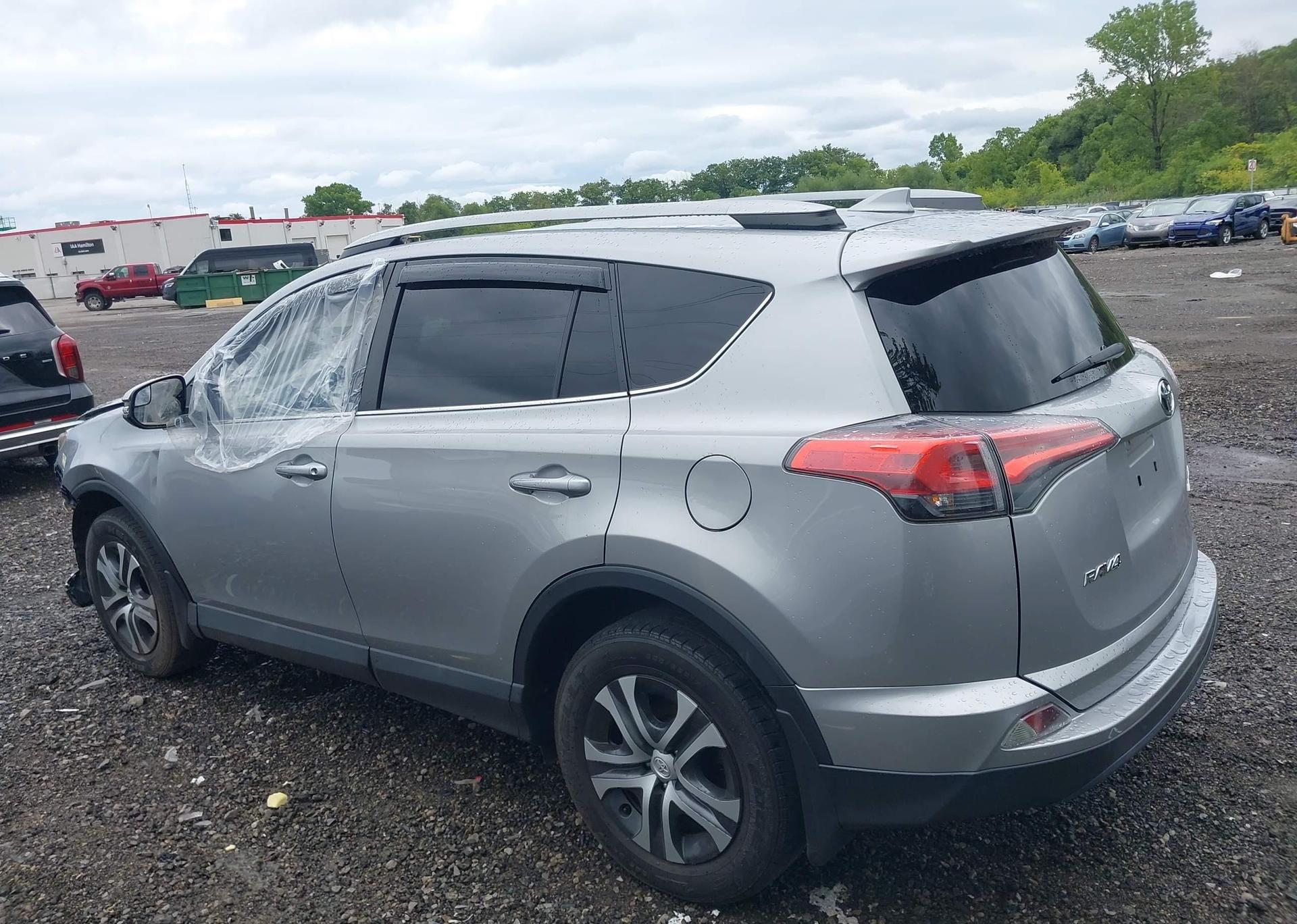 2017 TOYOTA RAV4 LE