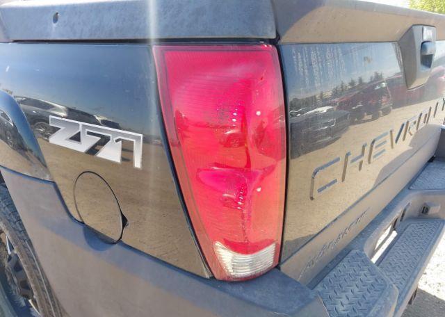 2005 CHEVROLET AVALANCHE 1500 LS