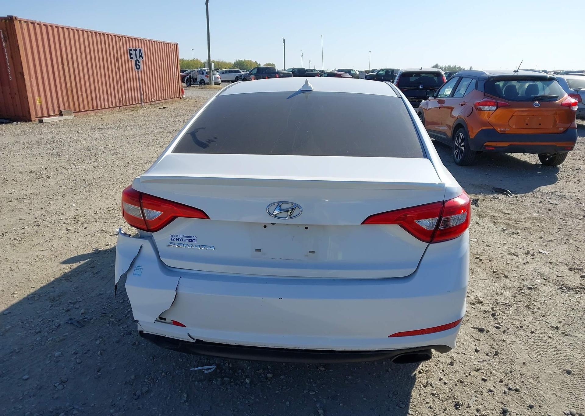 2015 HYUNDAI SONATA GL