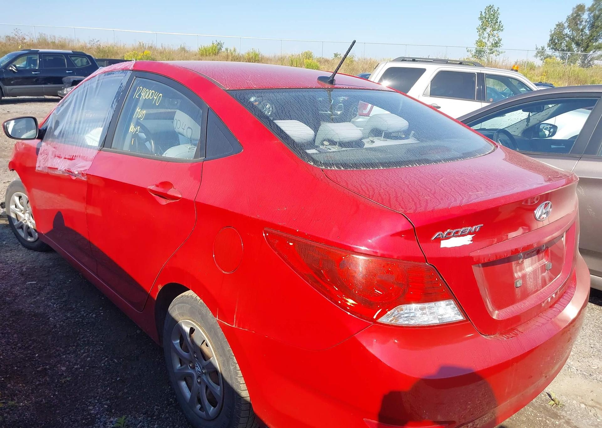 2013 HYUNDAI ACCENT GL
