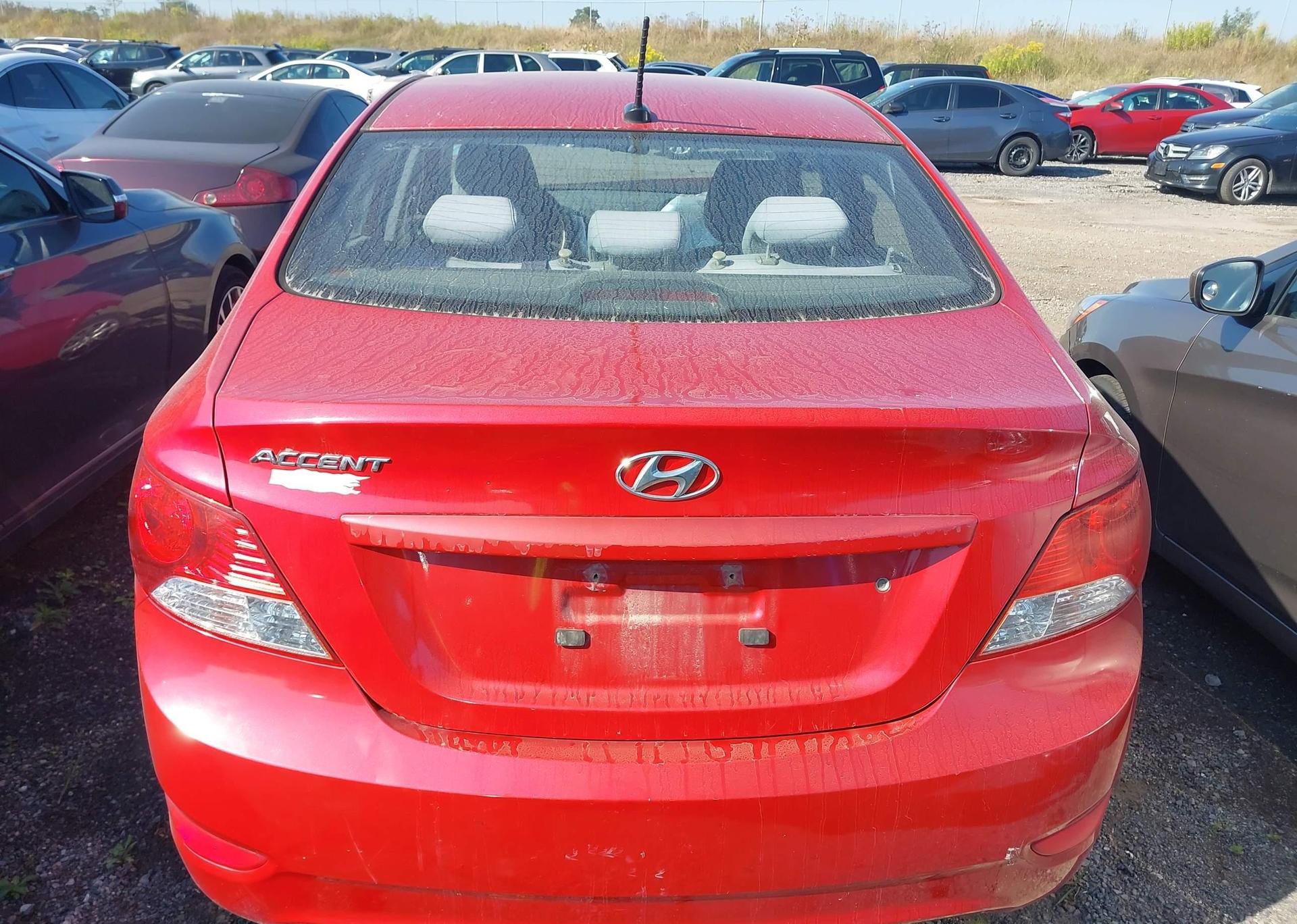2013 HYUNDAI ACCENT GL