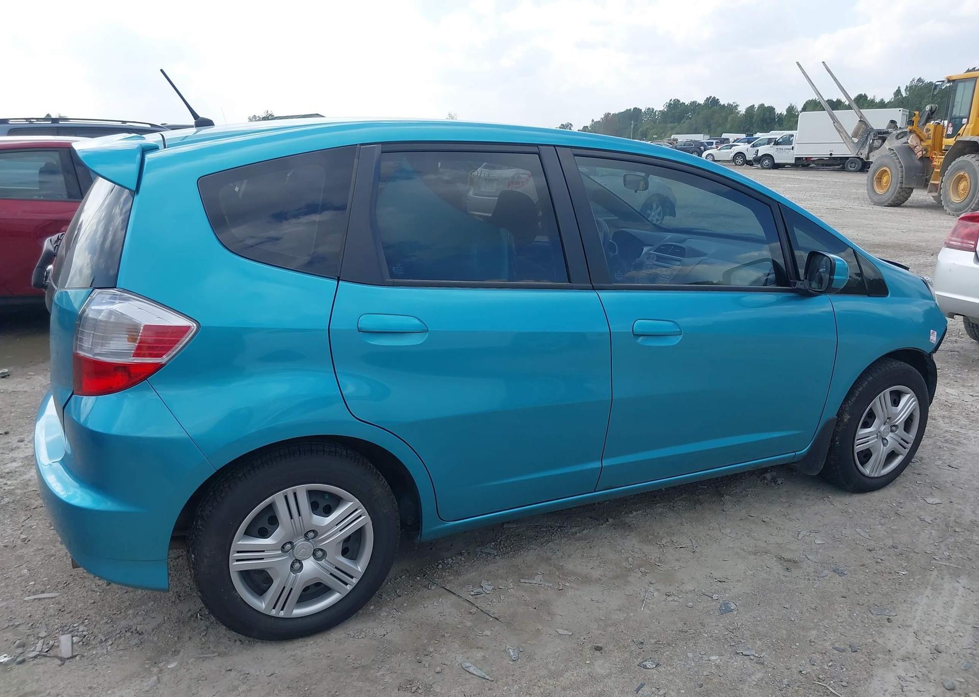 2013 HONDA FIT LX