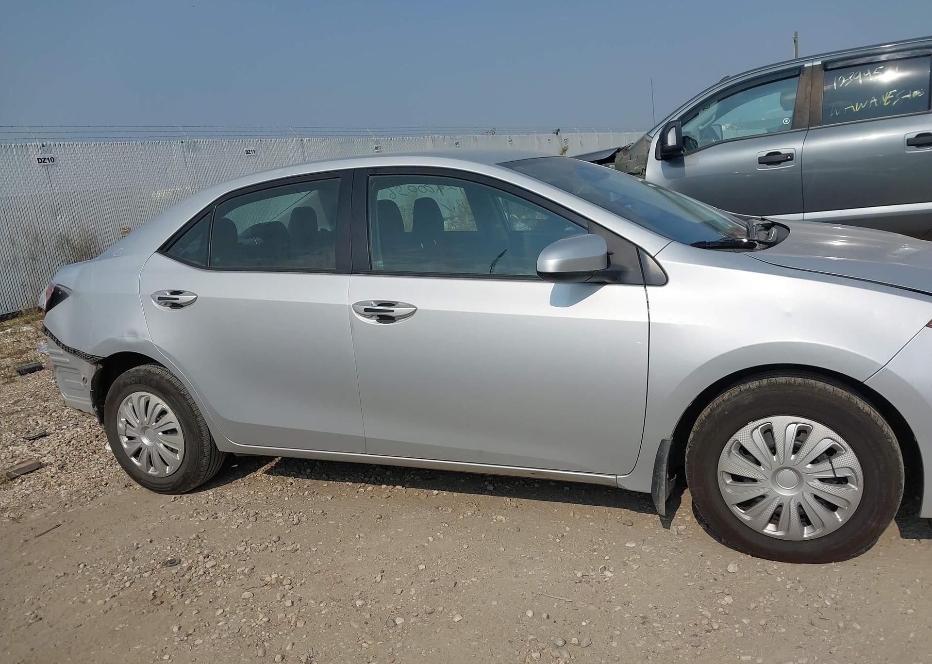 2017 TOYOTA COROLLA