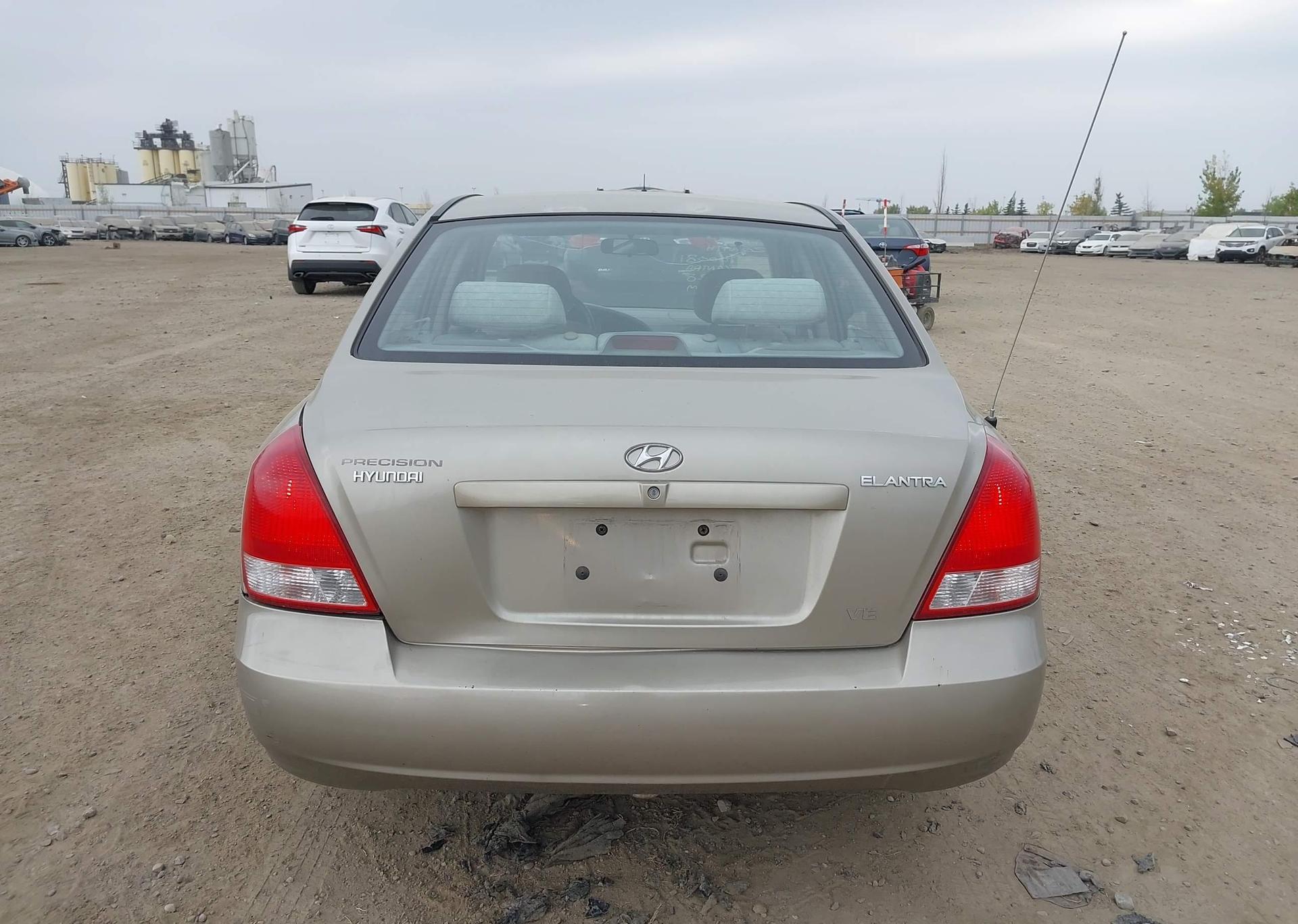 2002 HYUNDAI ELANTRA GLS