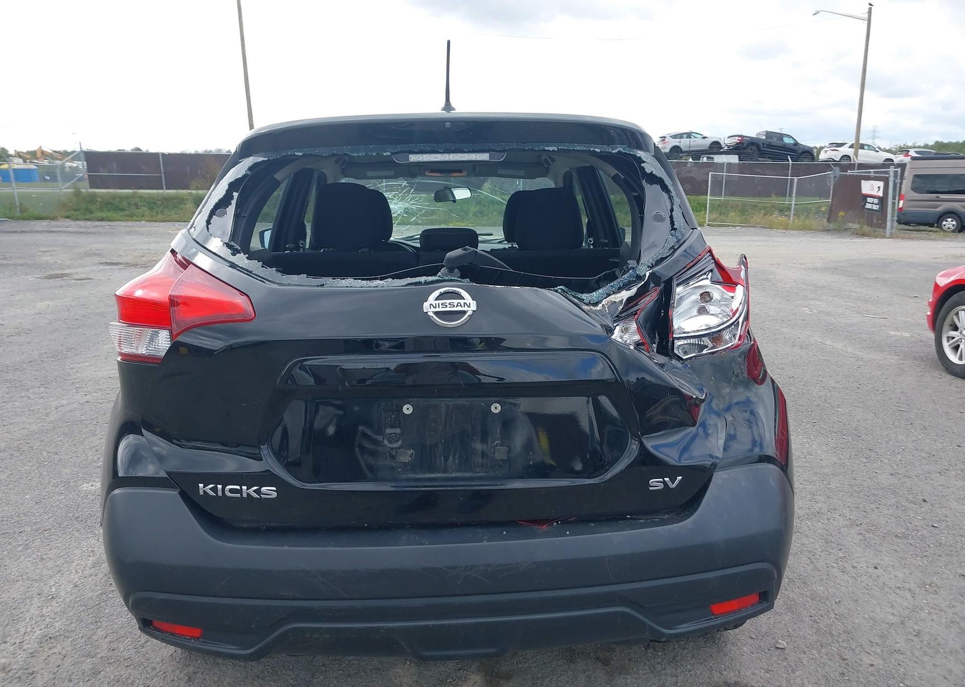 2019 NISSAN KICKS S