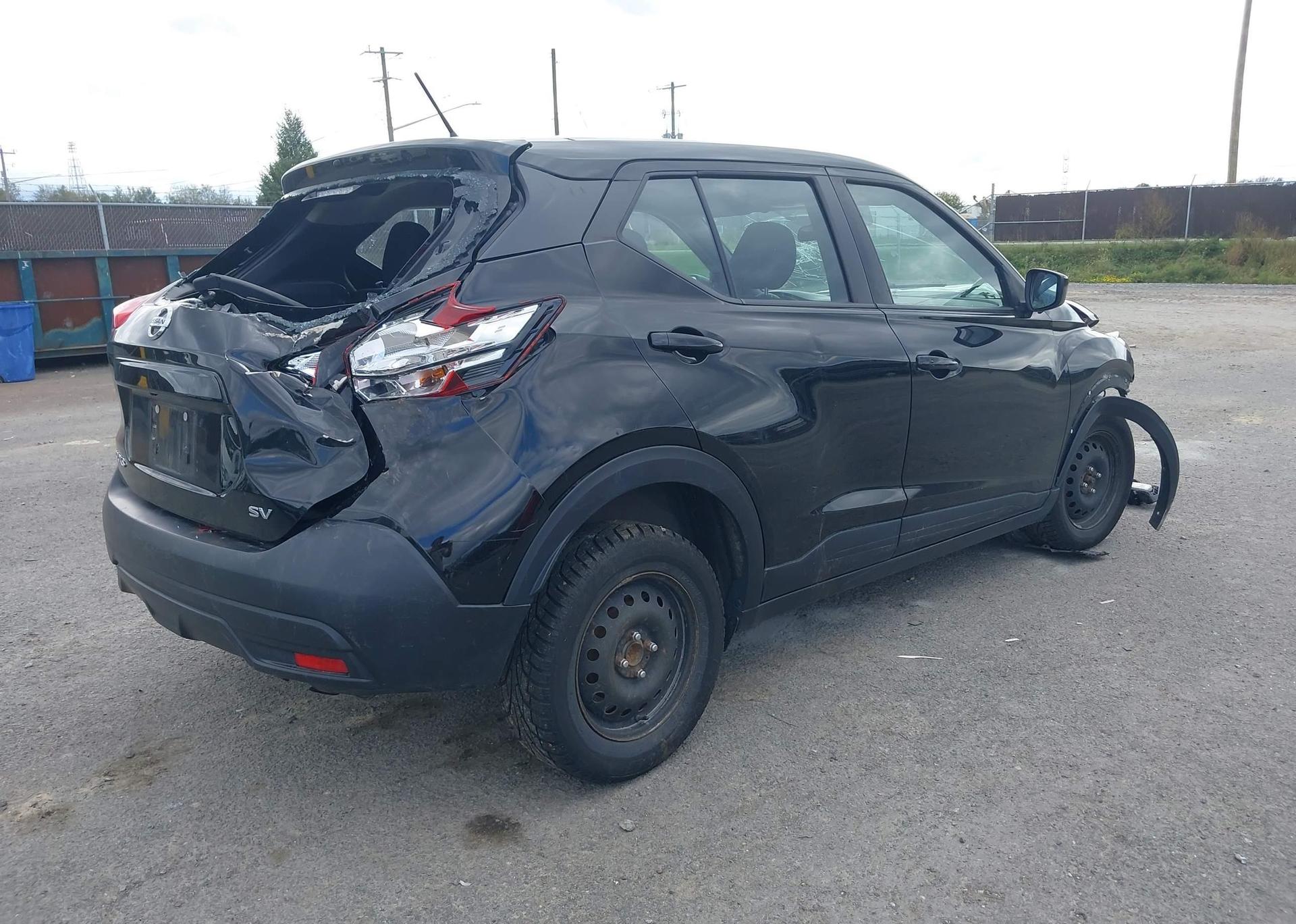 2019 NISSAN KICKS S