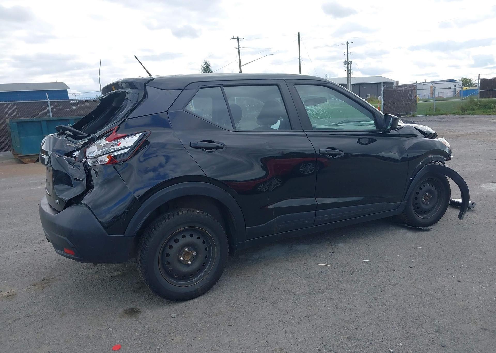 2019 NISSAN KICKS S