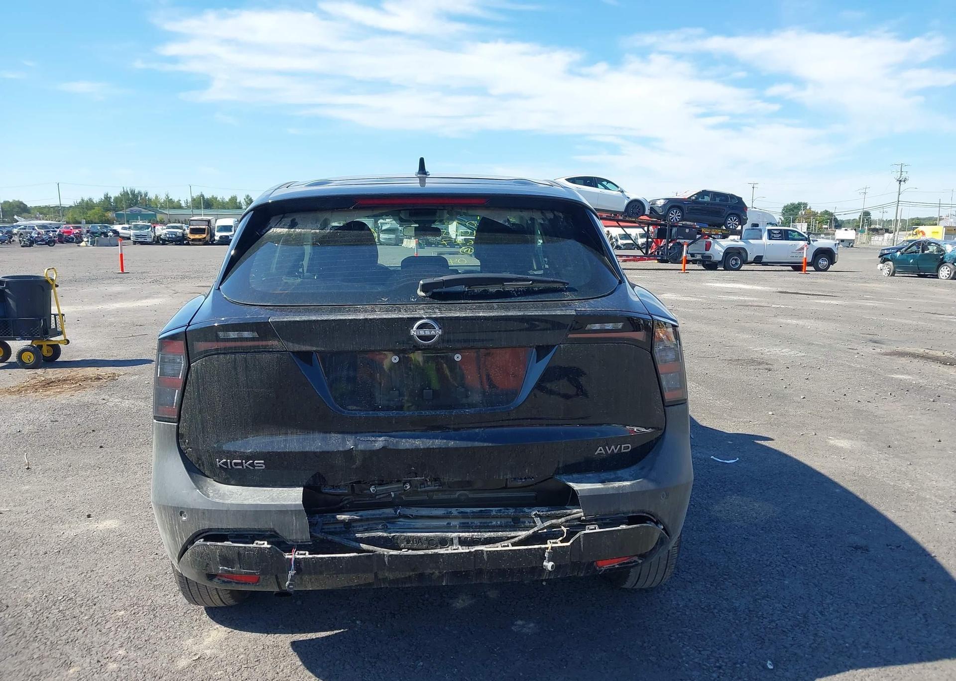 2025 NISSAN KICKS S
