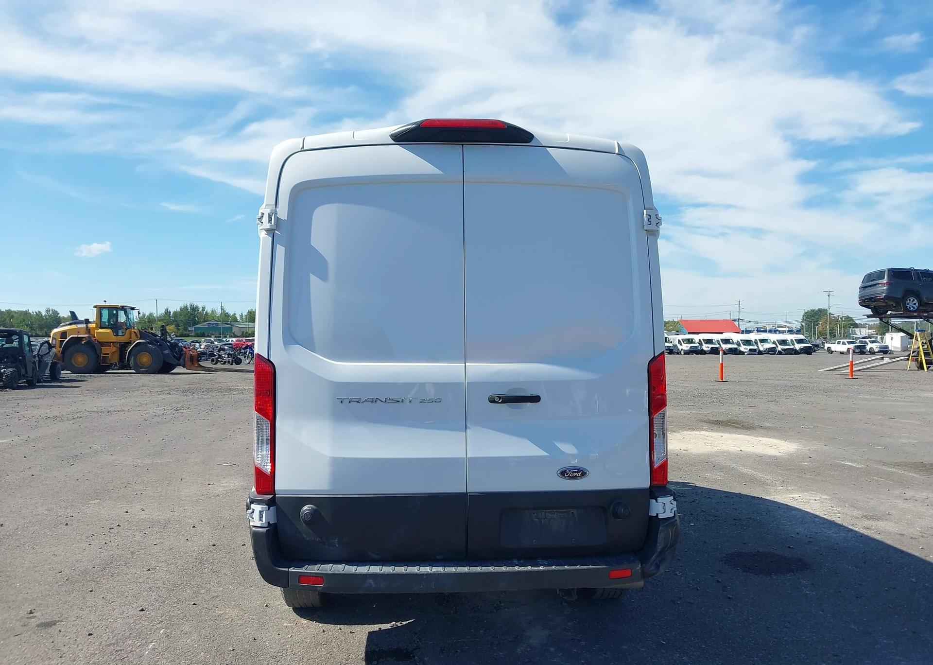 2024 FORD transit t-250