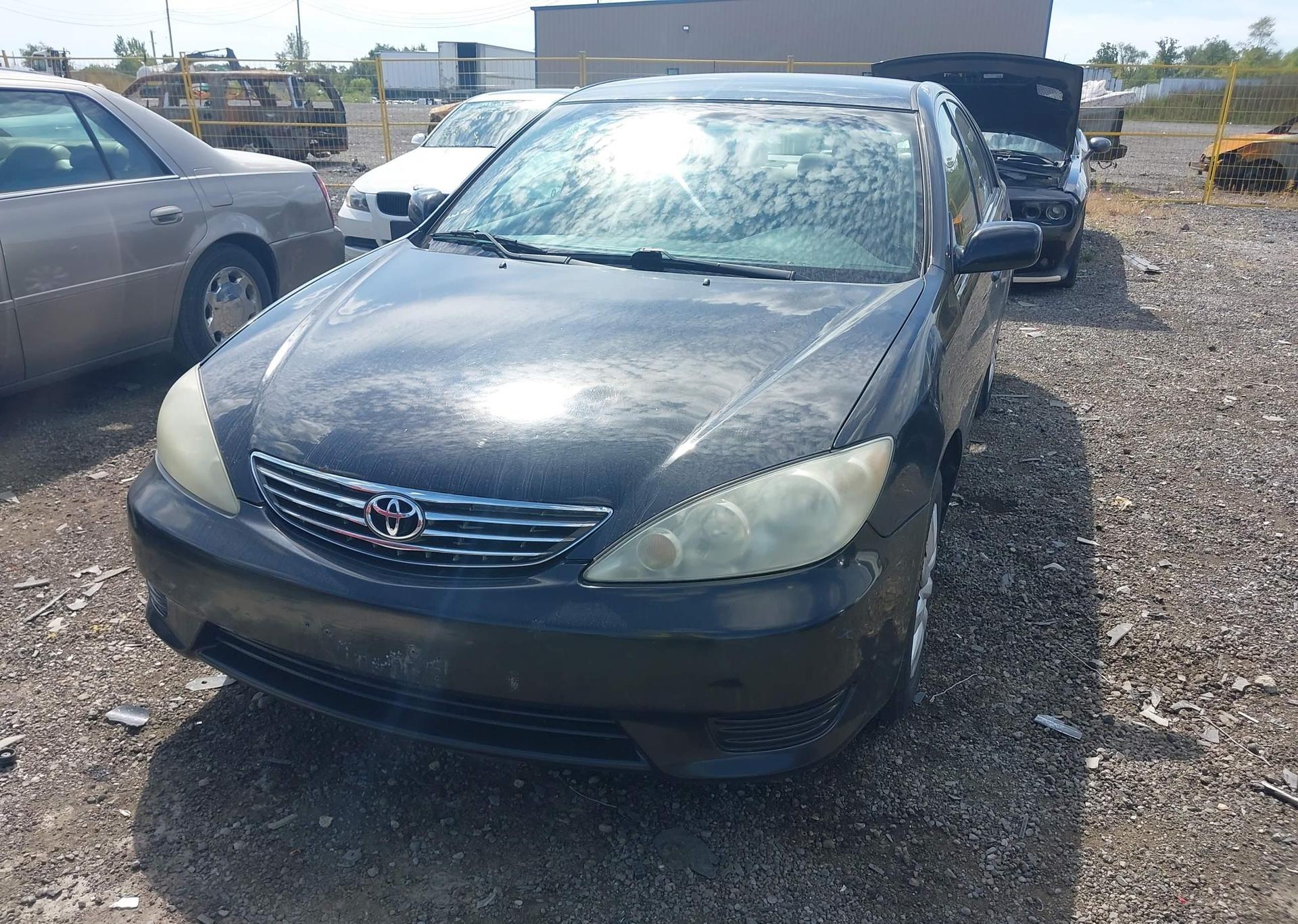2005 TOYOTA CAMRY LE