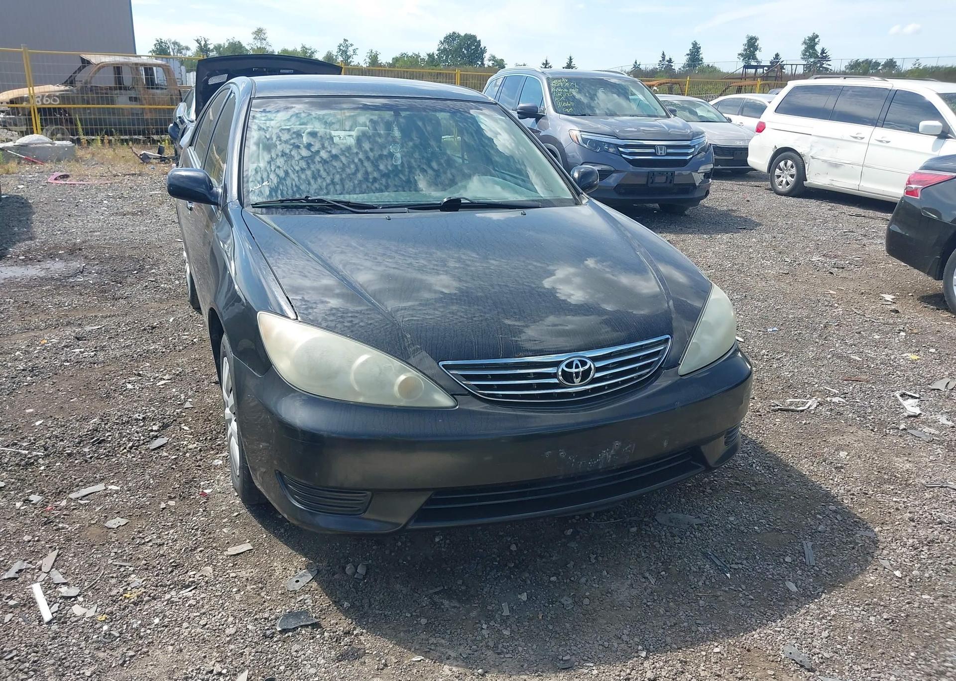 2005 TOYOTA CAMRY LE