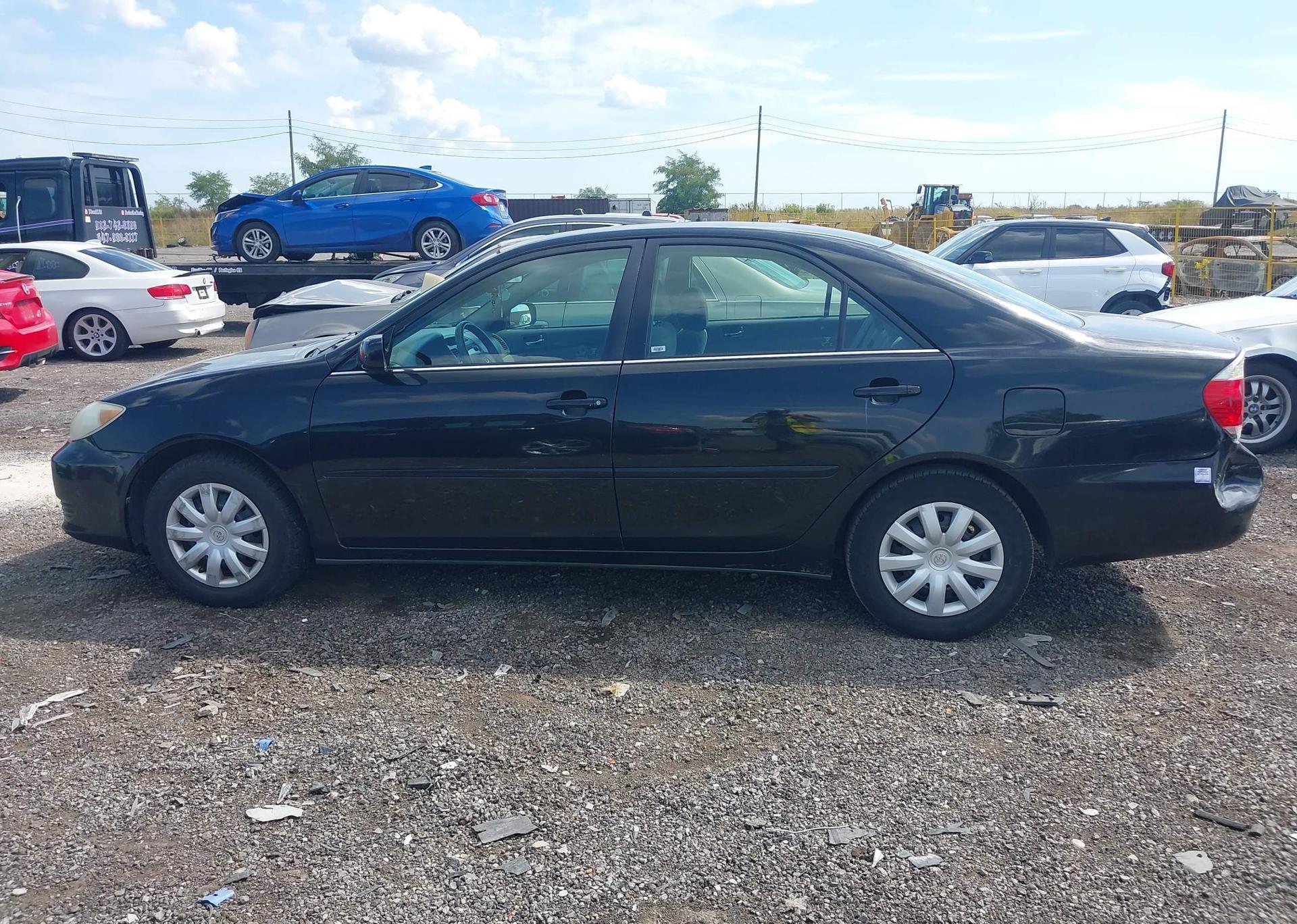 2005 TOYOTA CAMRY LE