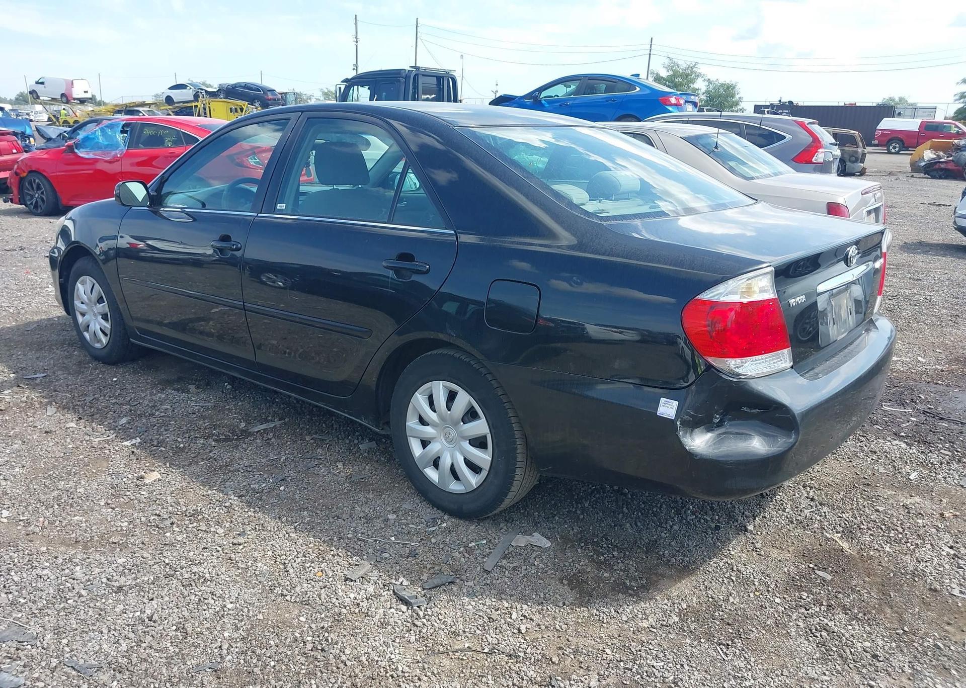 2005 TOYOTA CAMRY LE