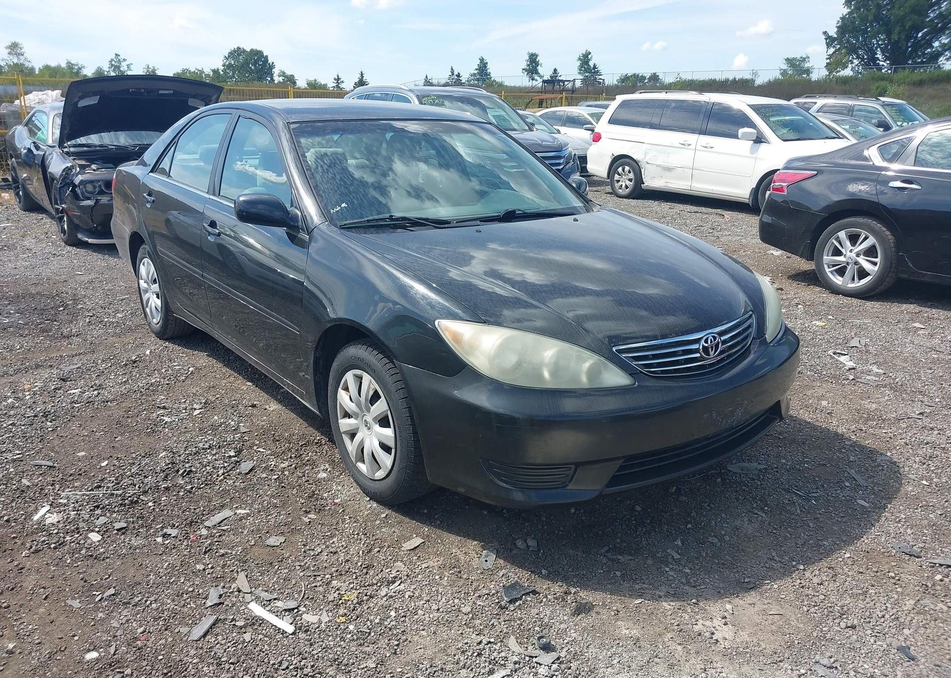 2005 TOYOTA CAMRY LE