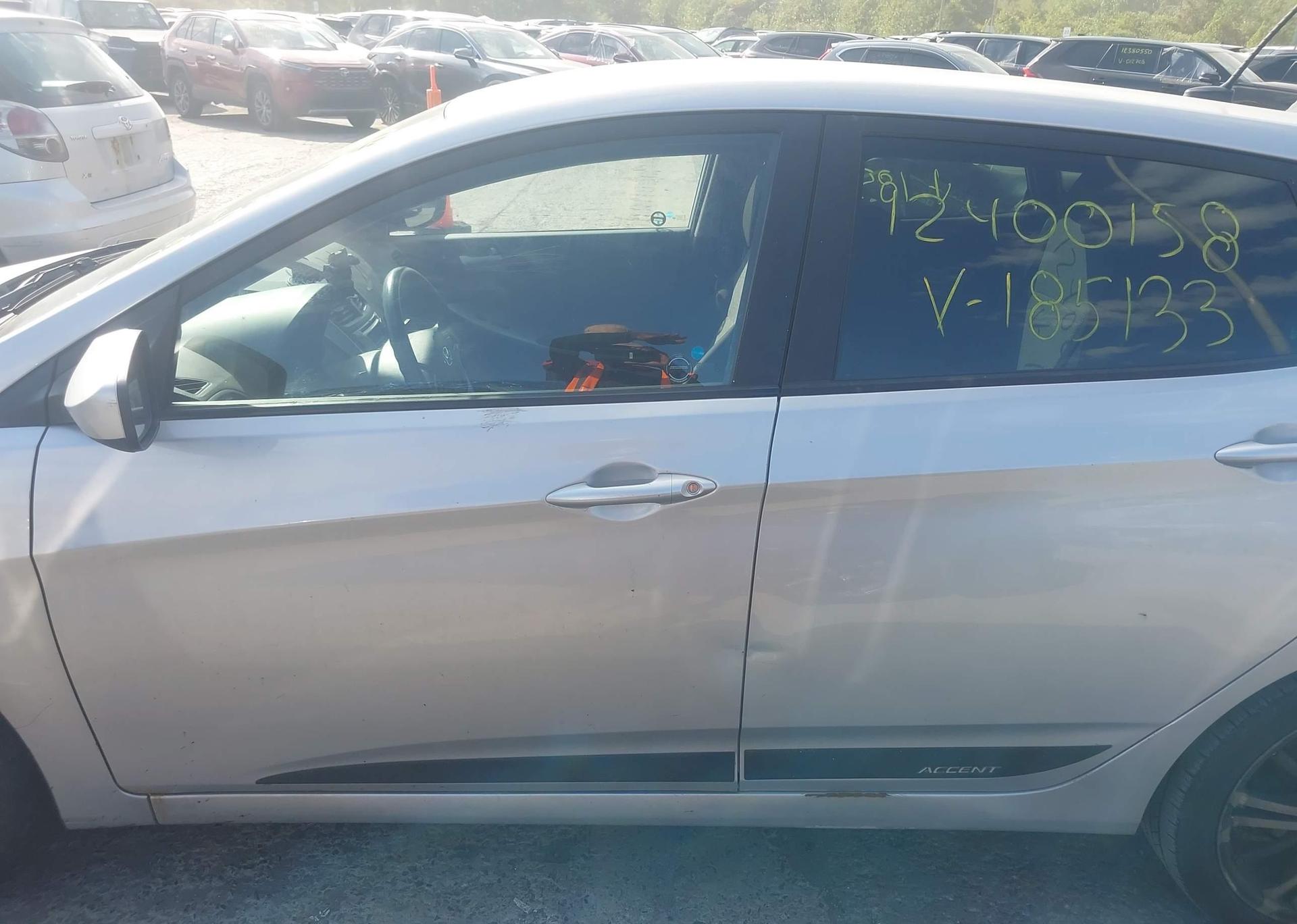 2014 HYUNDAI ACCENT GLS