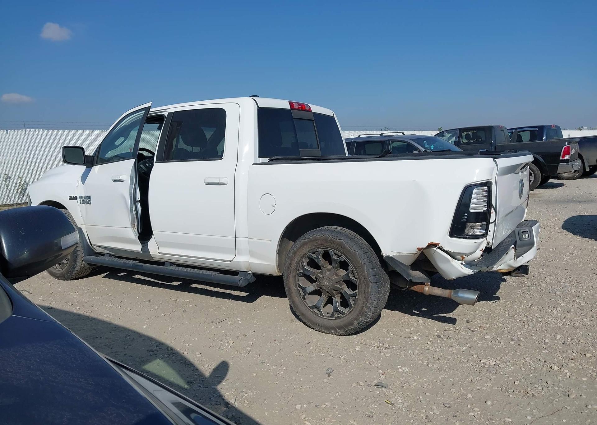 2017 RAM 1500 SPORT