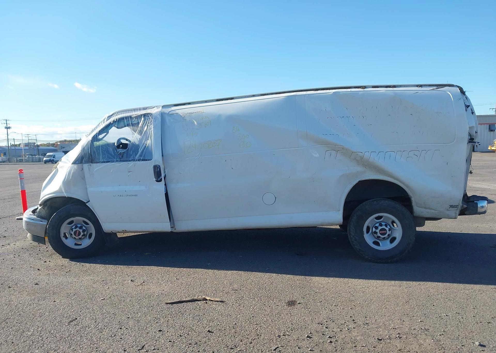 2017 GMC SAVANA G2500