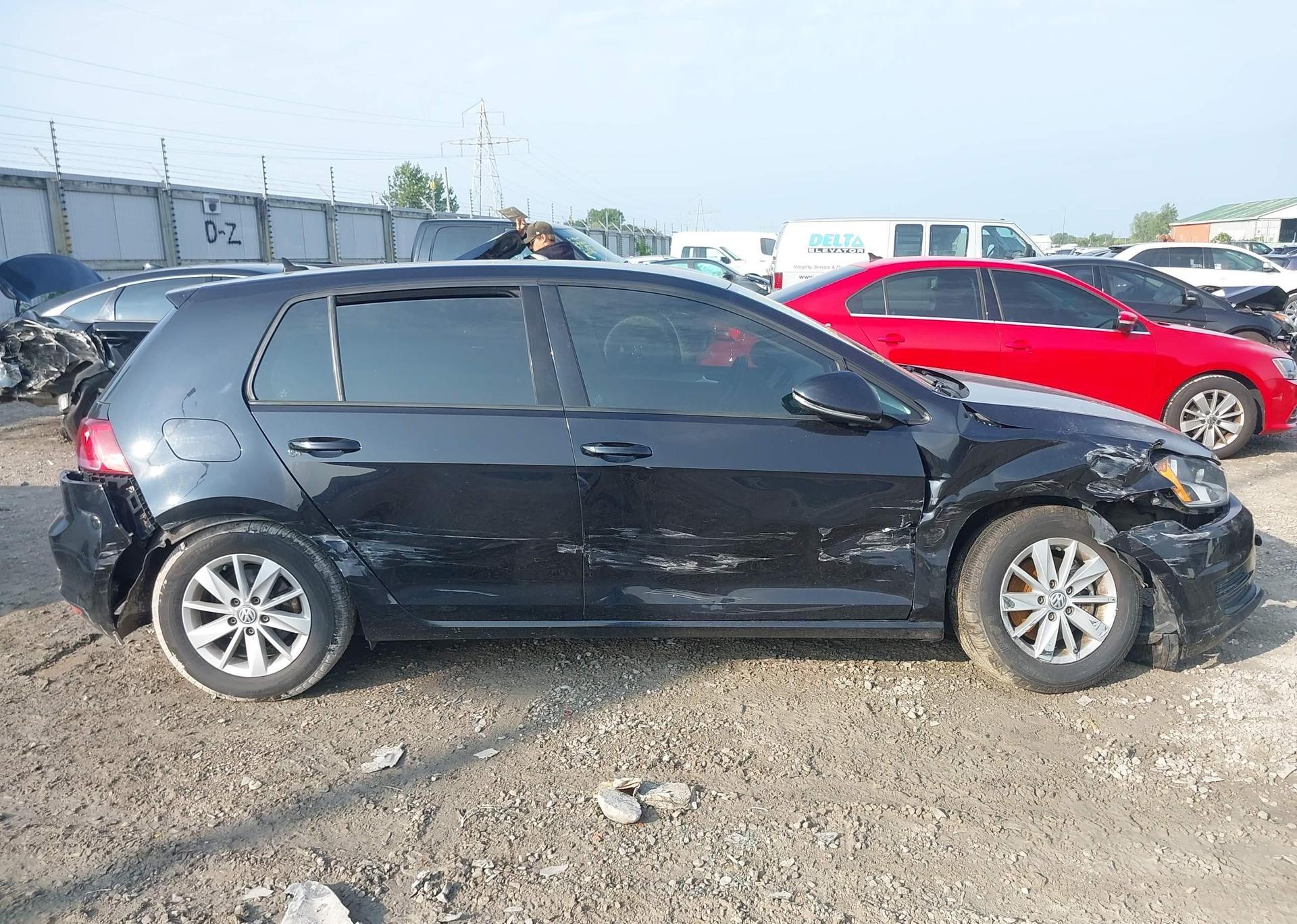 2016 VOLKSWAGEN GOLF S