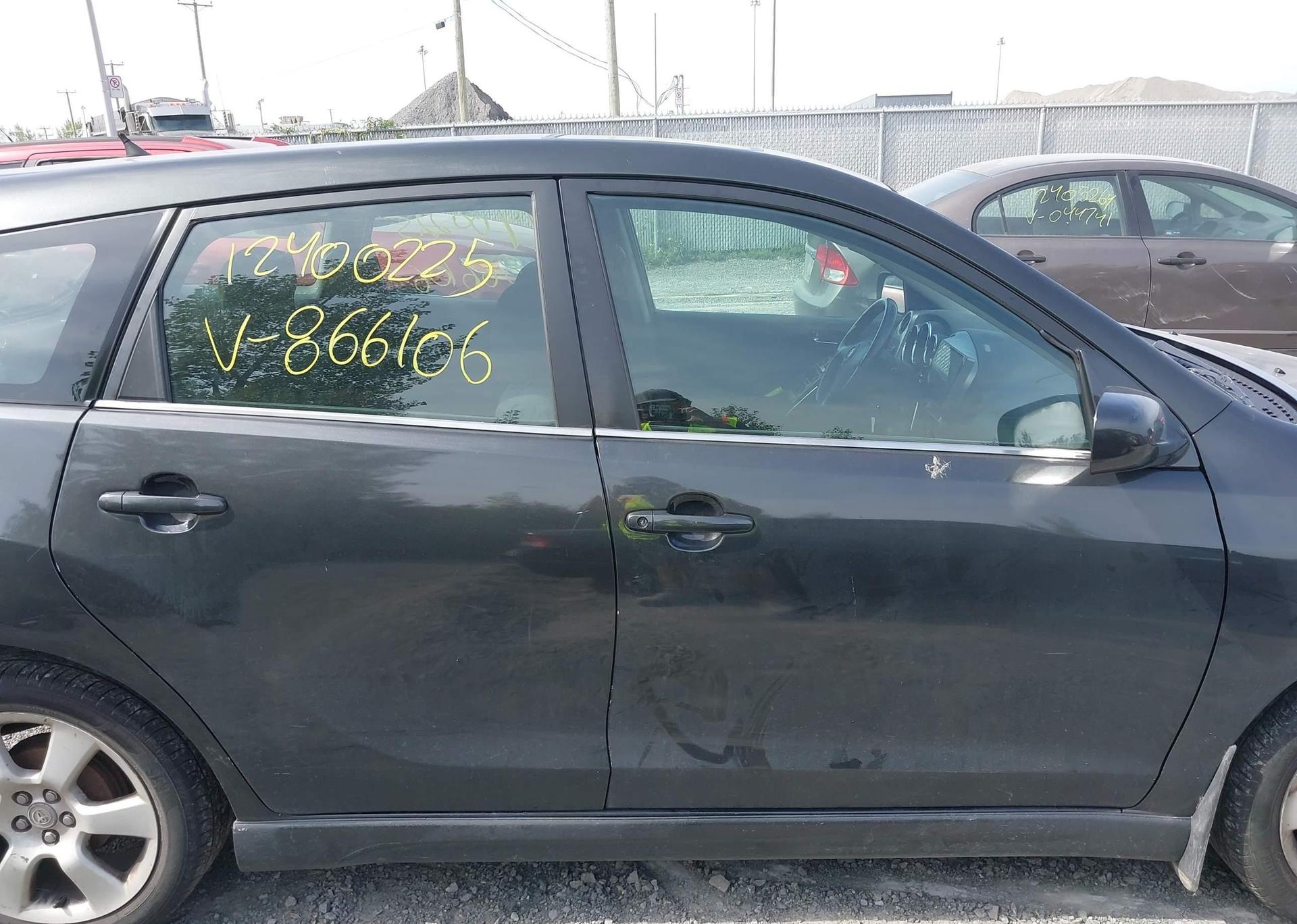 2005 TOYOTA COROLLA MATRIX XR