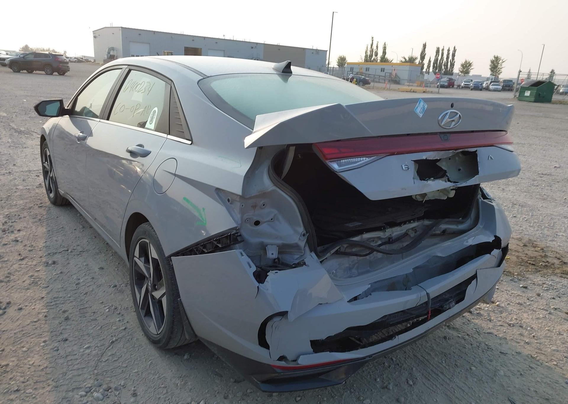 2022 HYUNDAI ELANTRA ULTIMATE IVT