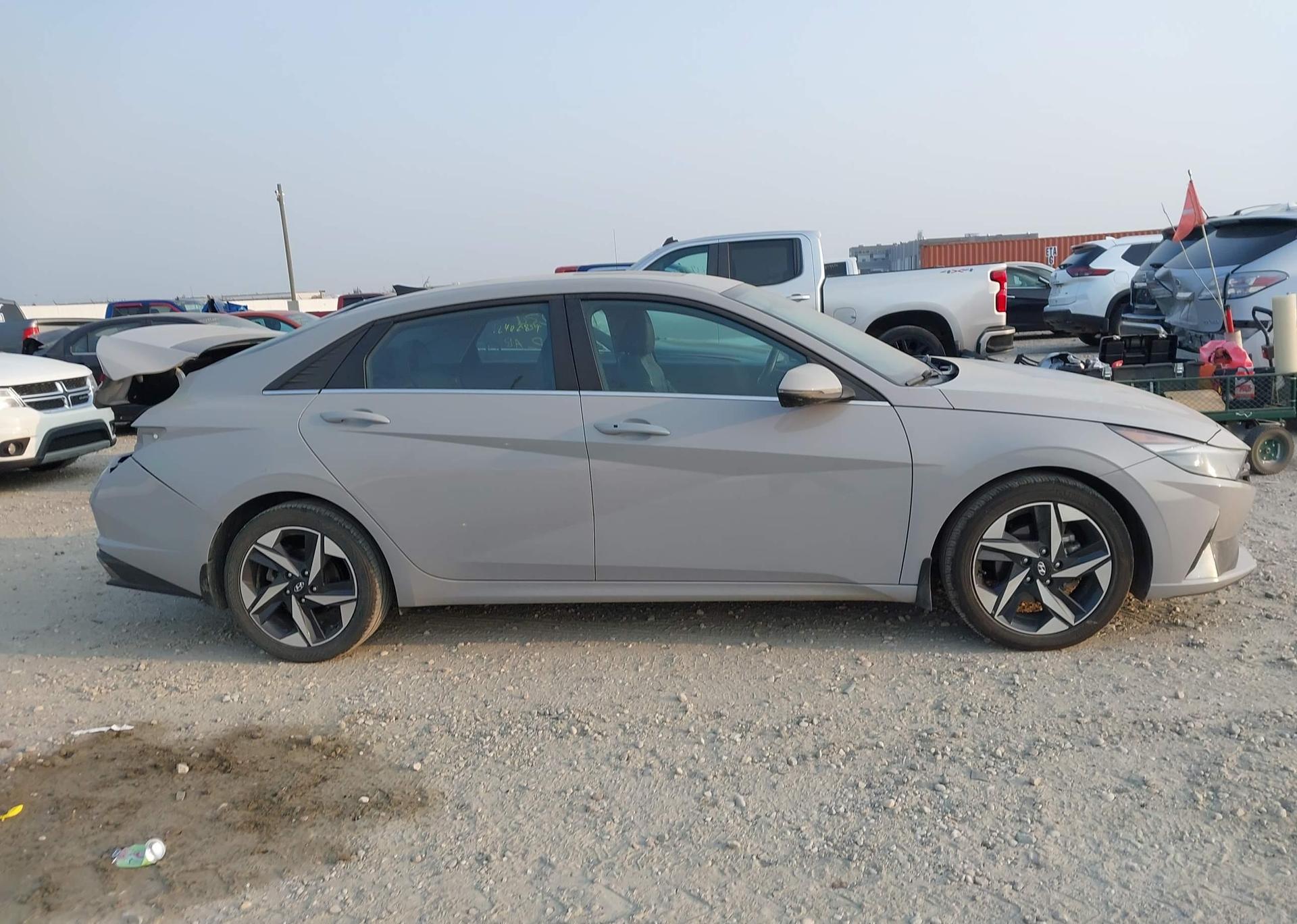 2022 HYUNDAI ELANTRA ULTIMATE IVT