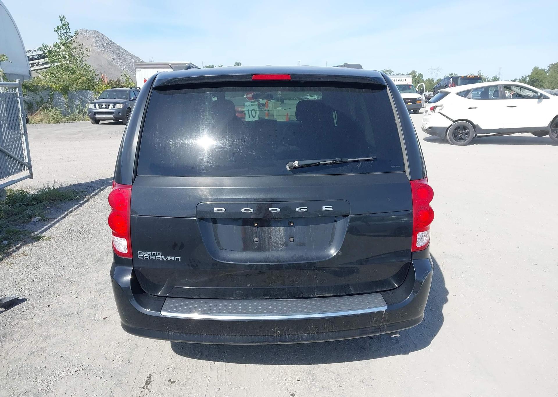 2014 DODGE GRAND CARAVAN SE
