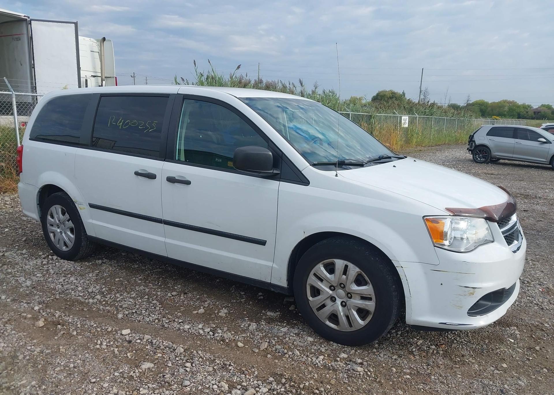 2014 DODGE GRAND CARAVAN SE