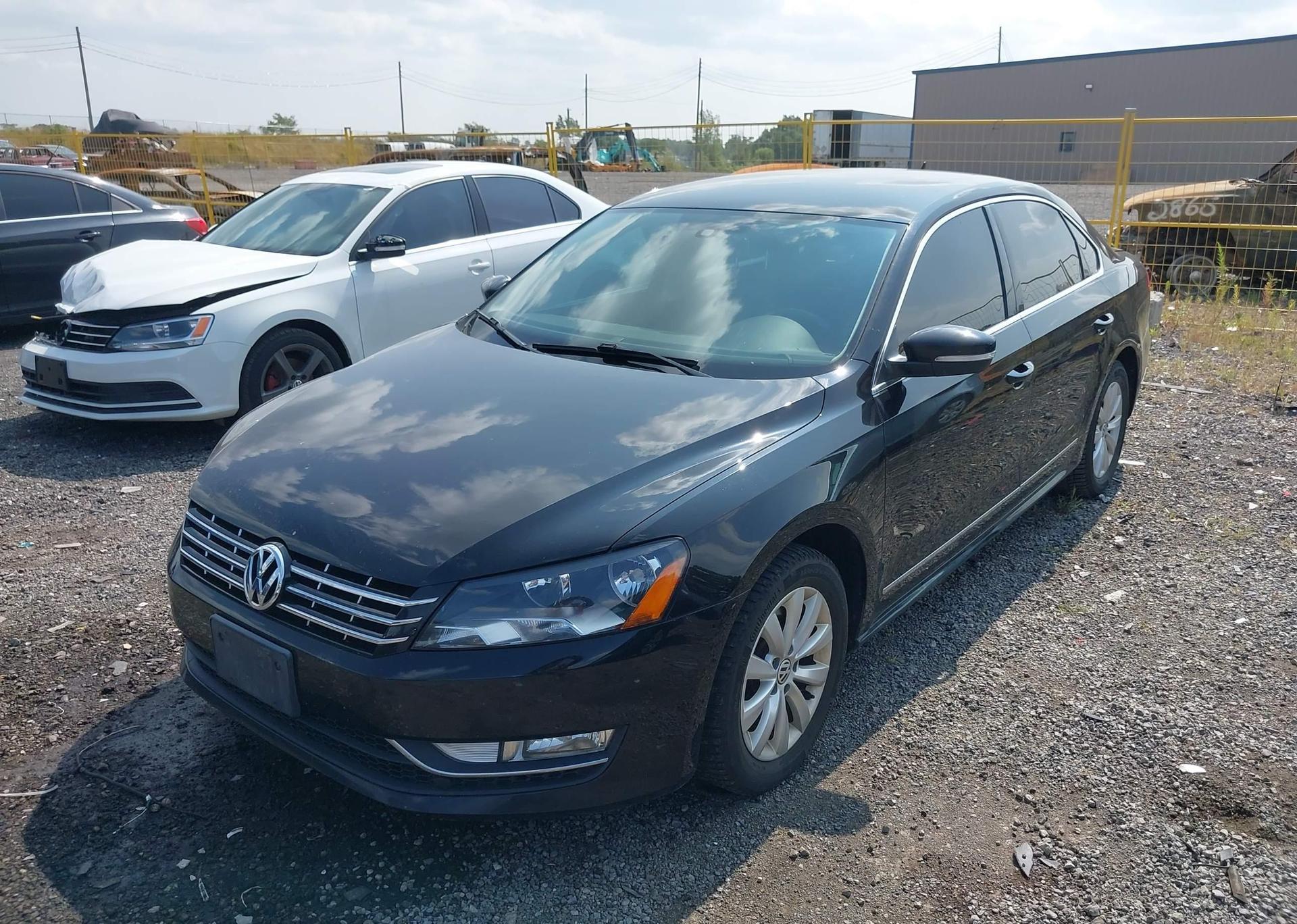2014 VOLKSWAGEN PASSAT S