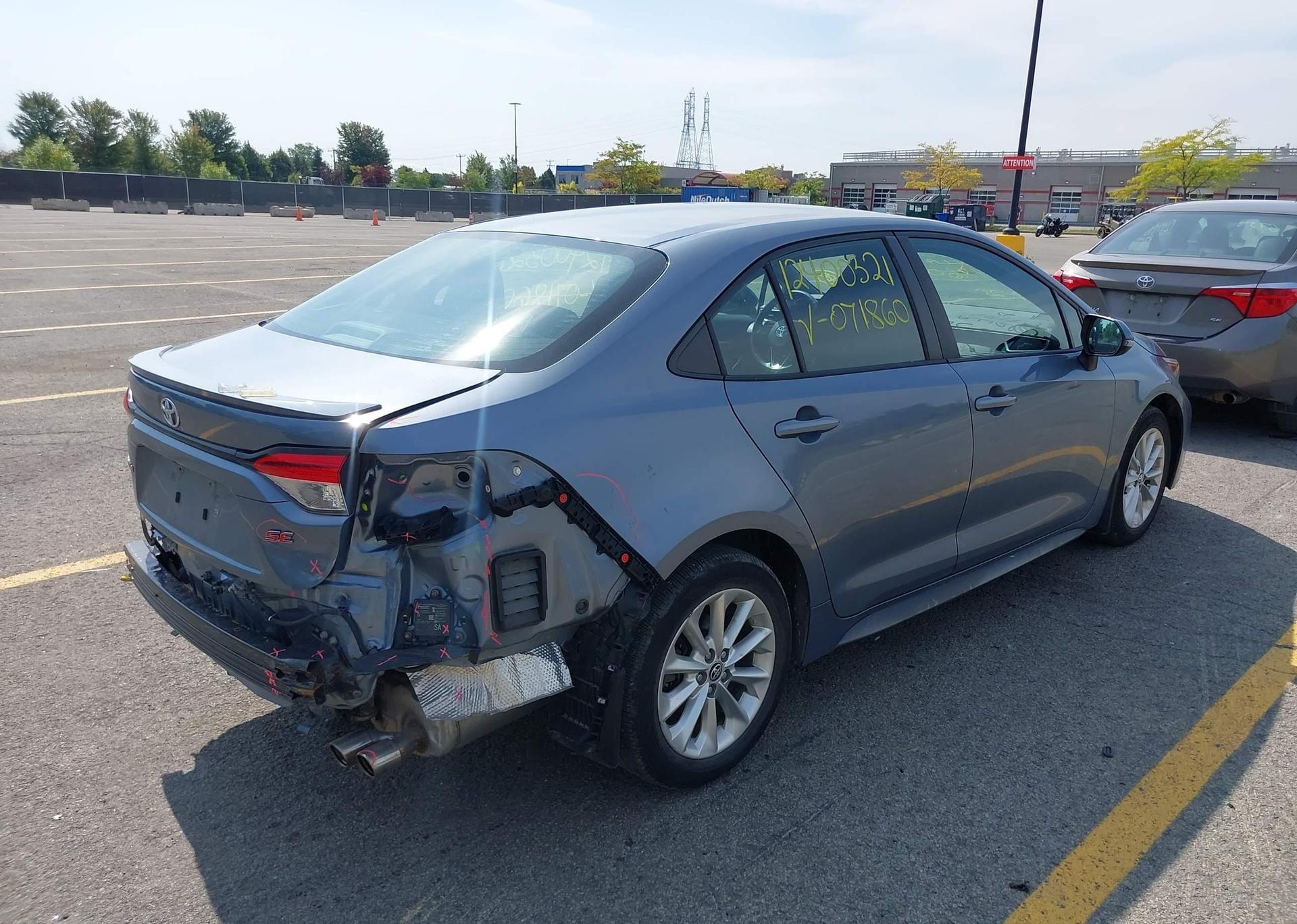2021 TOYOTA COROLLA SE