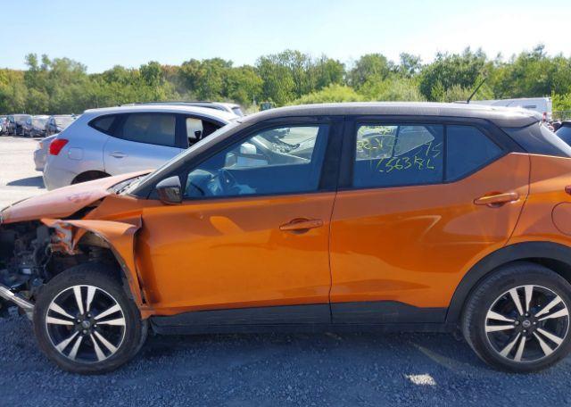 2019 NISSAN KICKS S
