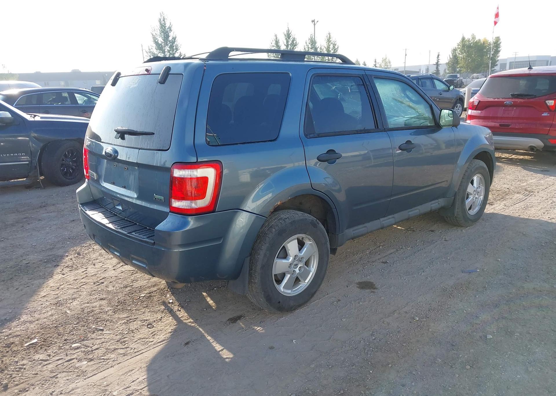 2011 FORD ESCAPE XLT