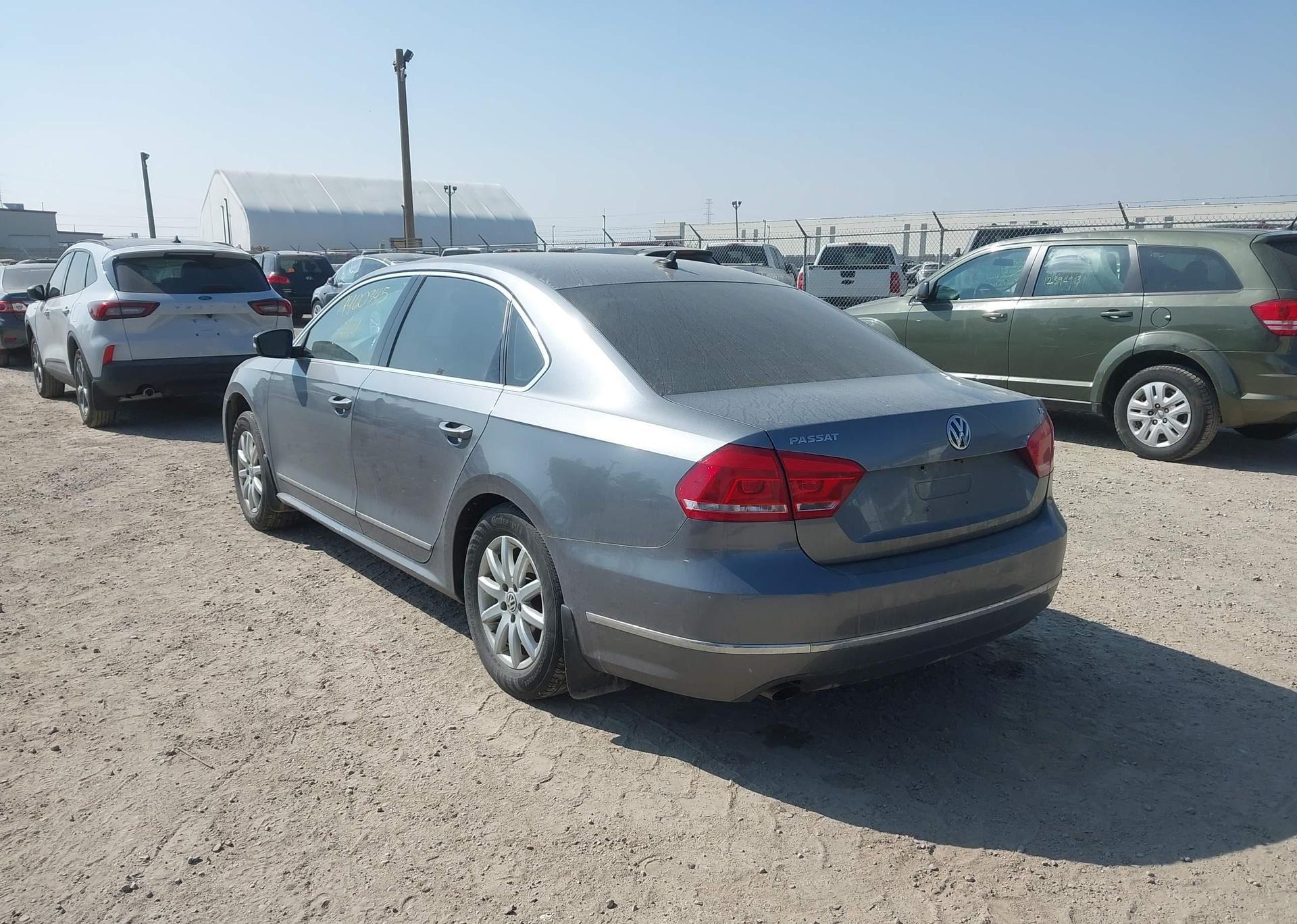 2015 VOLKSWAGEN PASSAT 2.0 TDI TRENDLINE