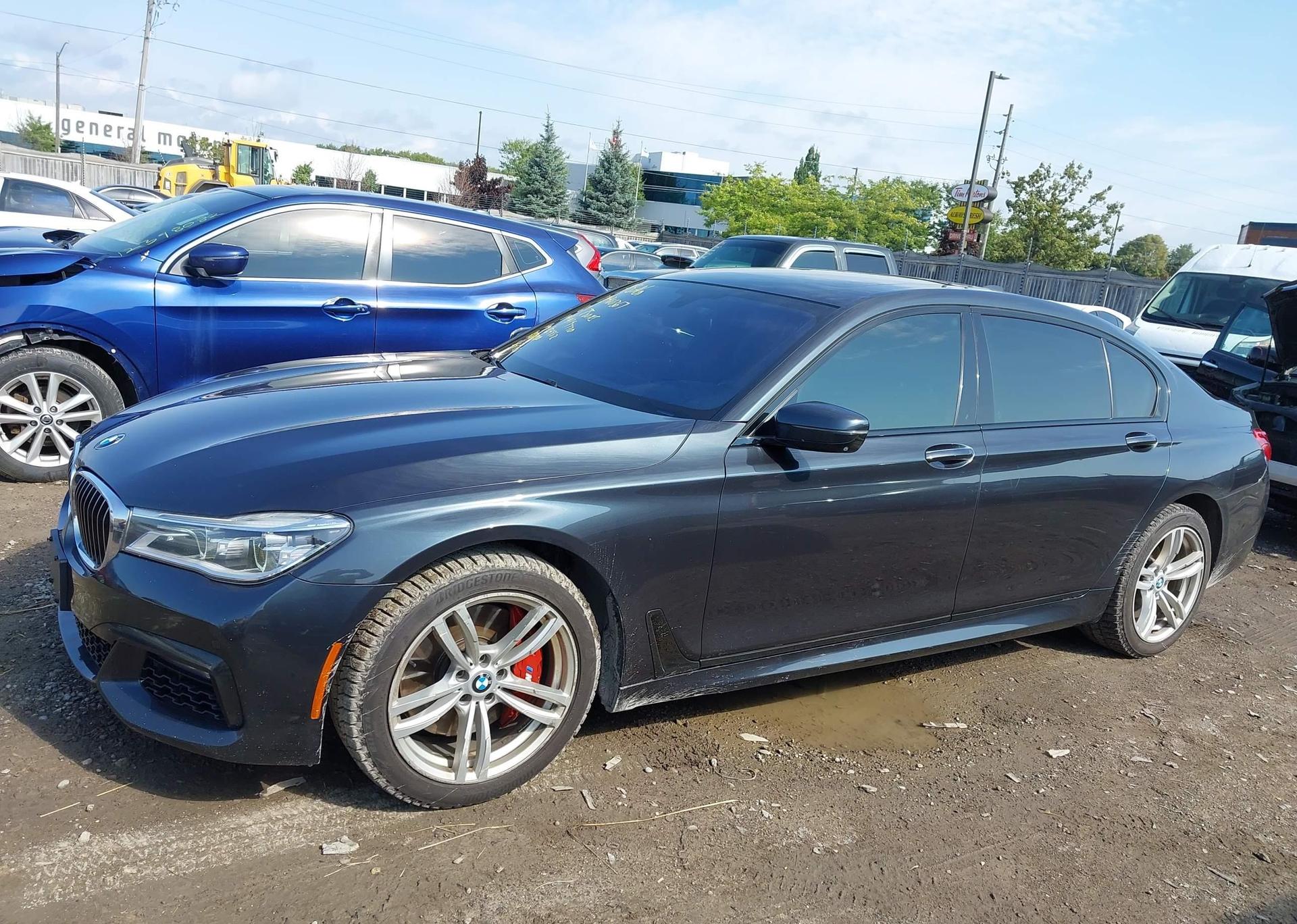 2016 BMW 750 XI