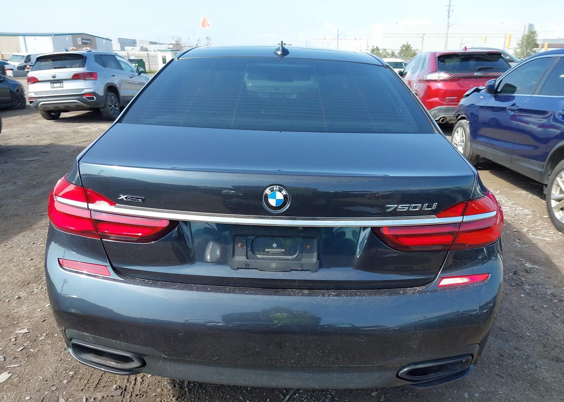 2016 BMW 750 XI