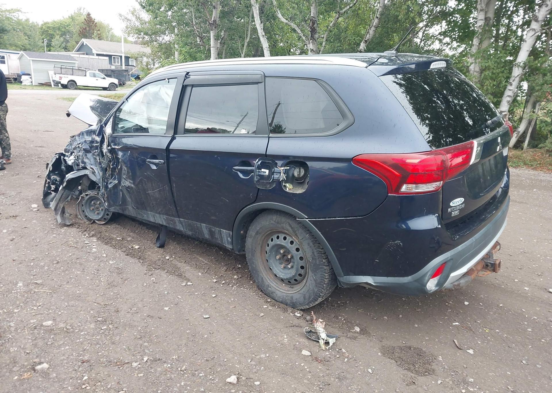 2016 MITSUBISHI OUTLANDER SE