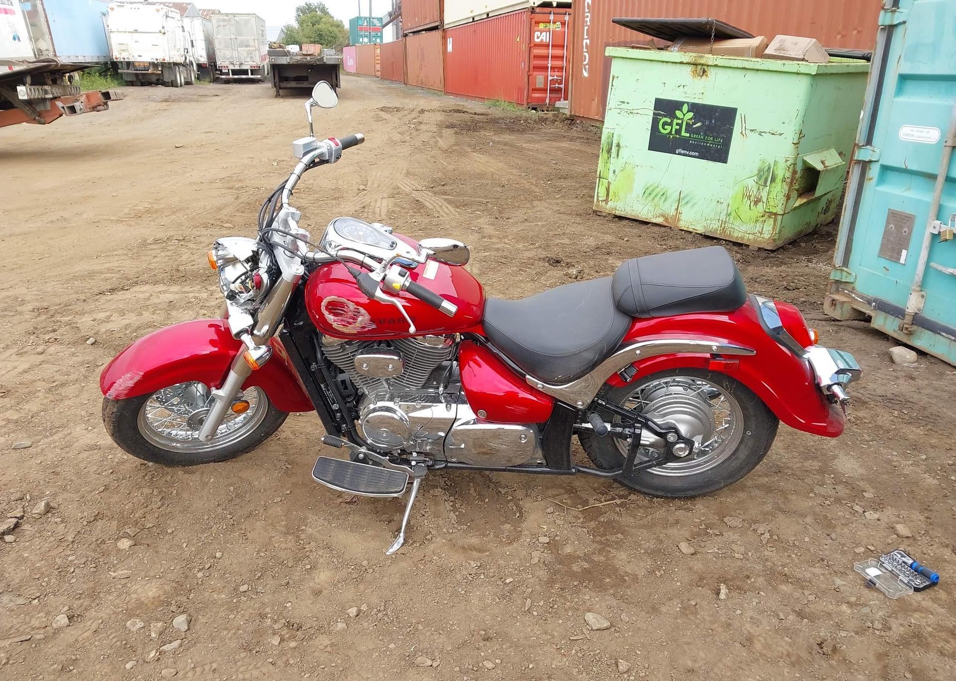 2023 SUZUKI VL800 M