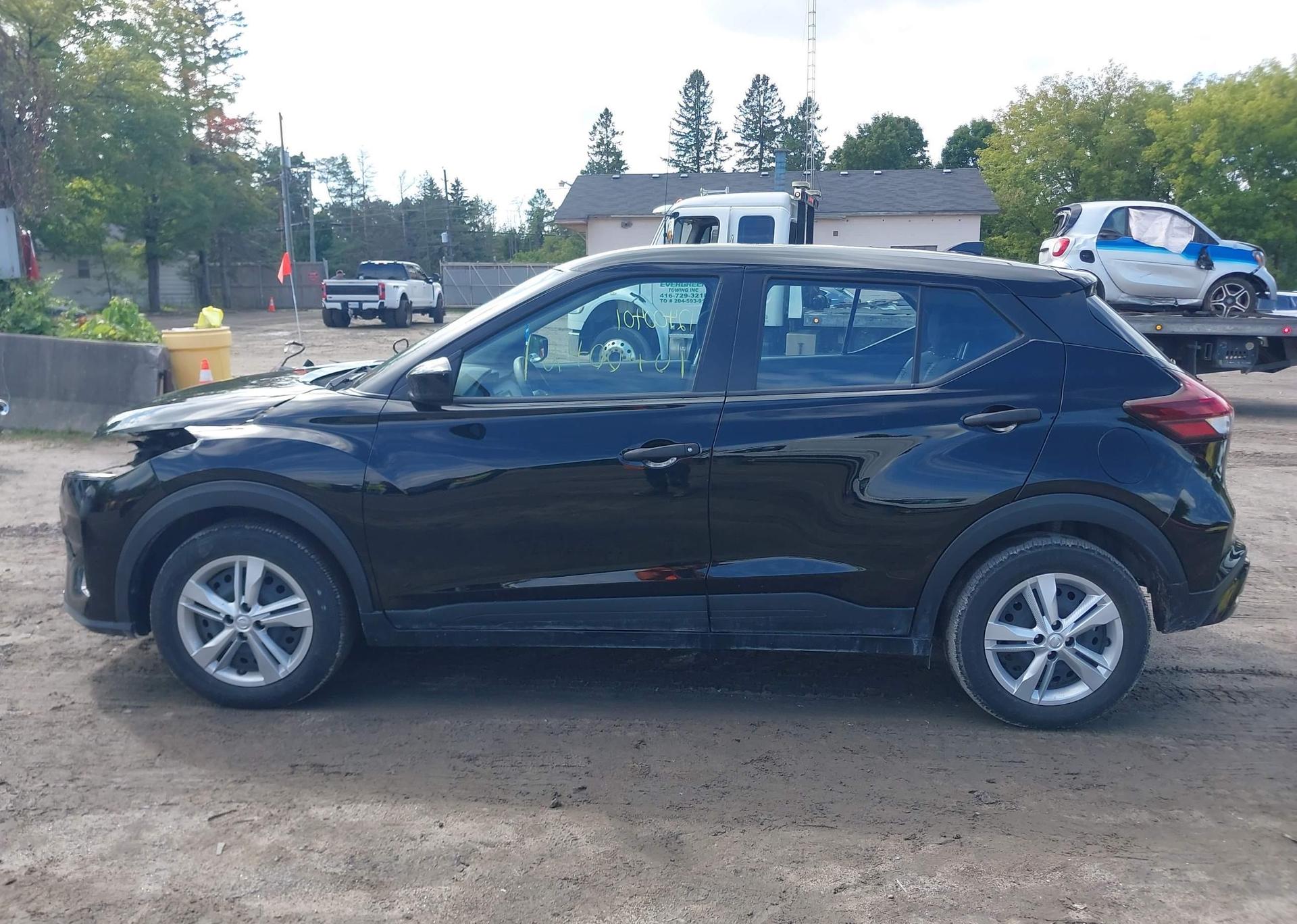 2021 NISSAN KICKS S