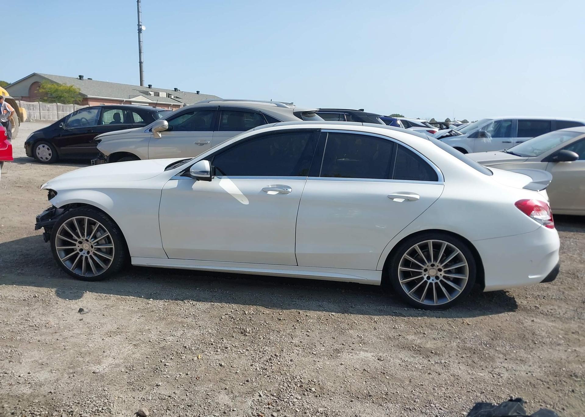 2015 MERCEDES-BENZ C400 4MATIC 4DR